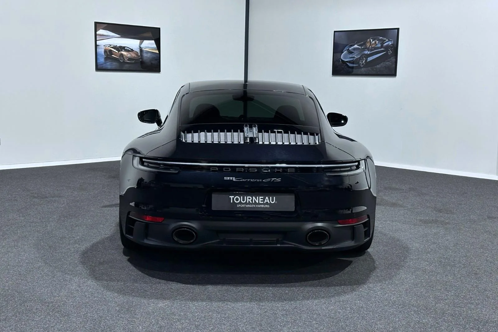2022 Porsche 911 Carrera GTS, 6/14
