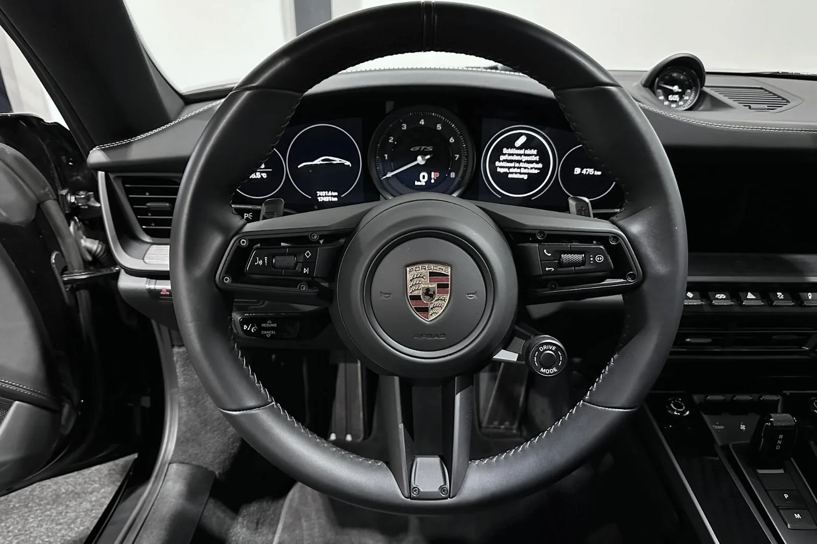 2022 Porsche 911 Carrera GTS, 8/14