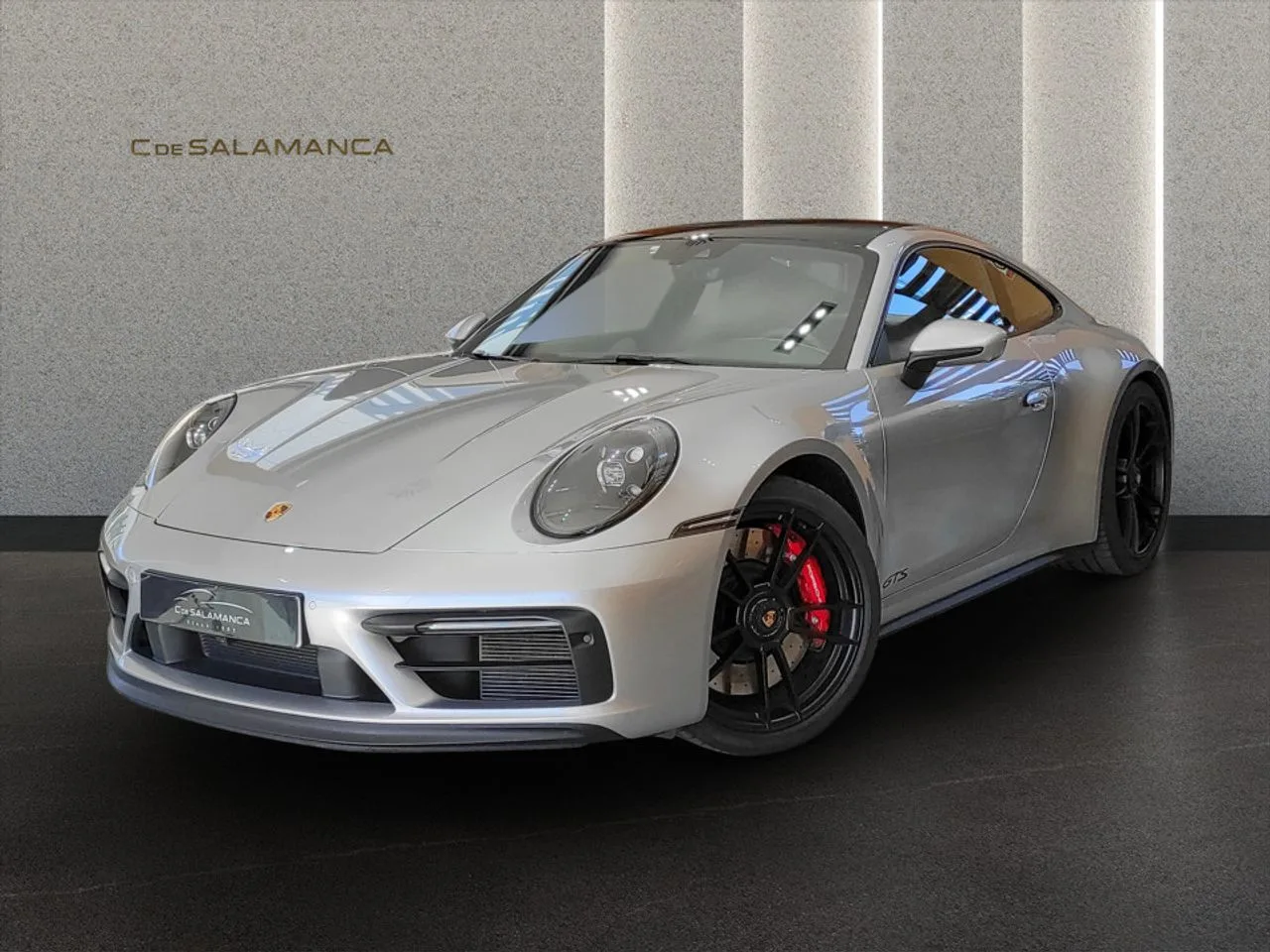 2022 Porsche 911 angeboten von einem Fachhändler in Marbella, Hauptfoto