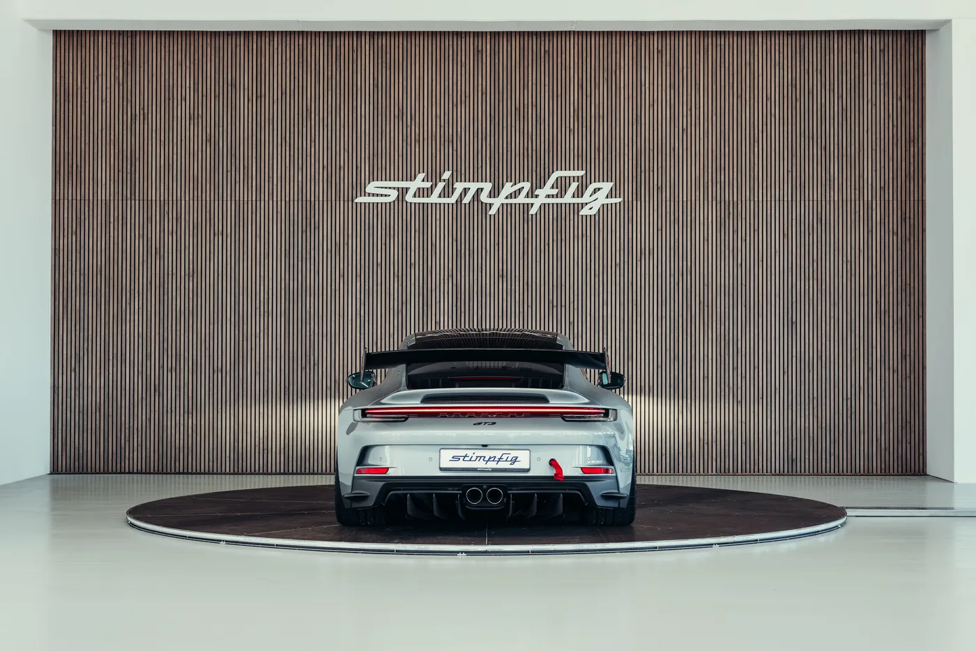 2022 Porsche 911 GT3 proposée par un spécialiste de la voiture de collection à Stuttgart, Allemagne, photo 4 sur 25