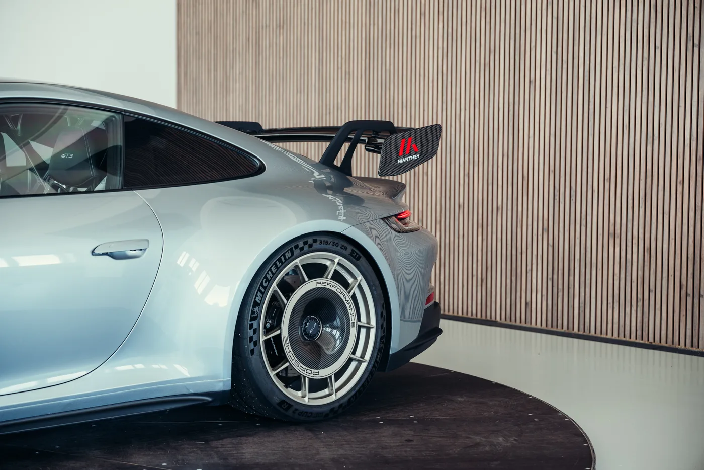 2022 Porsche 911 GT3 proposée par un spécialiste de la voiture de collection à Stuttgart, Allemagne, photo 12 sur 25