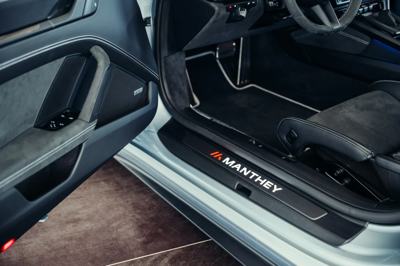 2022 Porsche 911 GT3 proposée par un spécialiste de la voiture de collection à Stuttgart, Allemagne, photo 21 sur 25