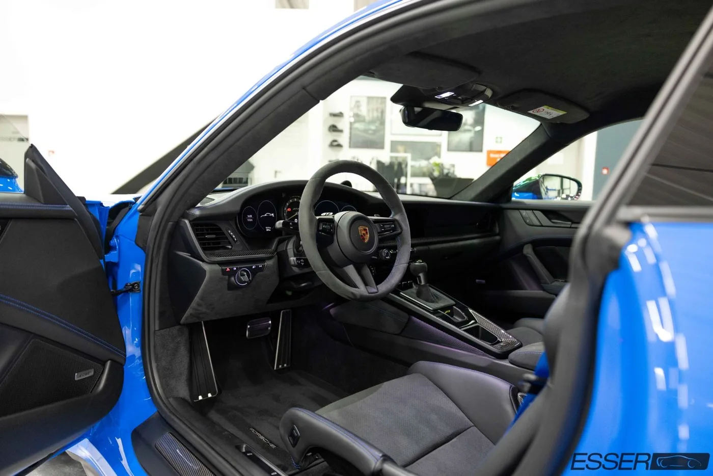 2022 Porsche 911 GT3 proposée par un concessionnaire spécialisé à Alsdorf, Allemagne, photo 8 sur 10
