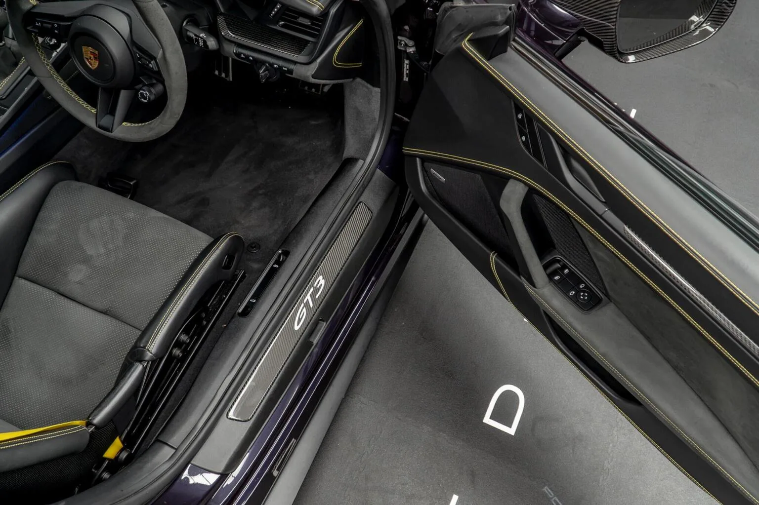 2022 Porsche 911 GT3, 28/30