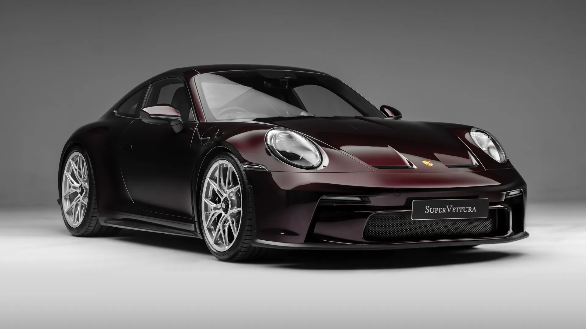 2022 Porsche 911 GT3 Touring offered by a specialist dealer in Sunningdale, United Kingdom, main photo