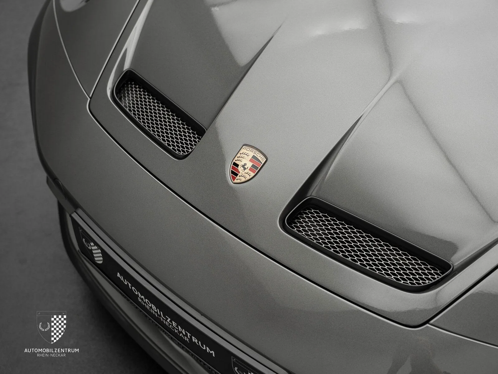 2022 Porsche 911 GT3 Touring, 28/30