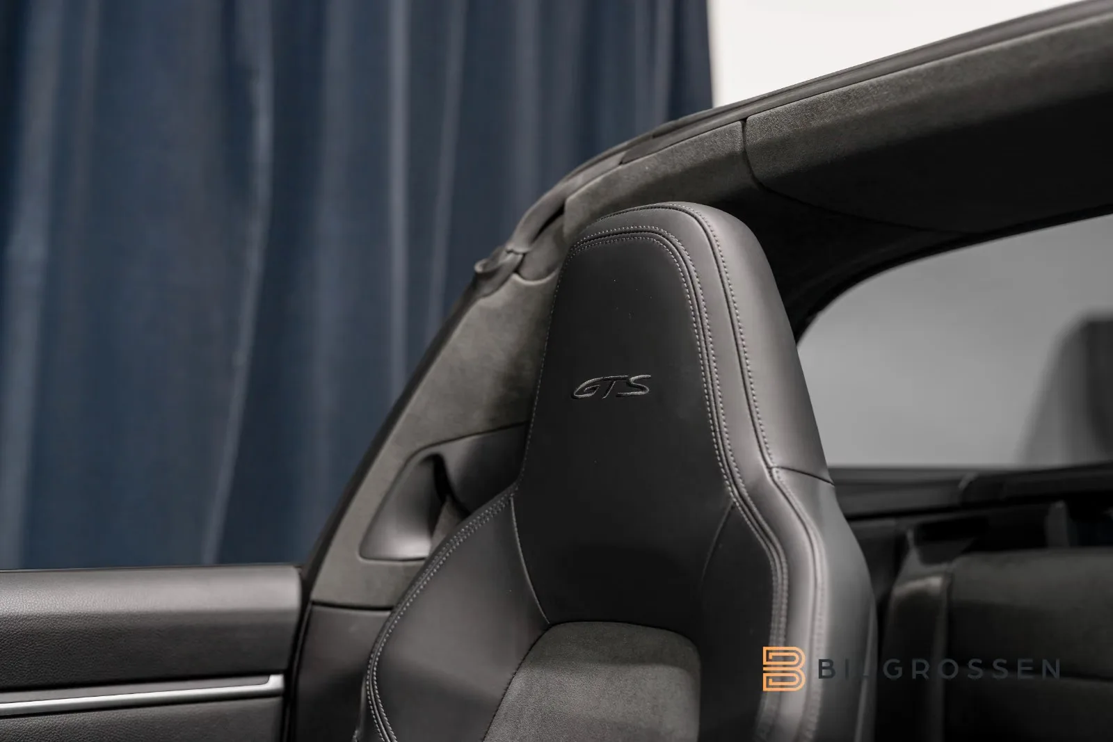 2022 Porsche 911 Targa 4 GTS, 25/28