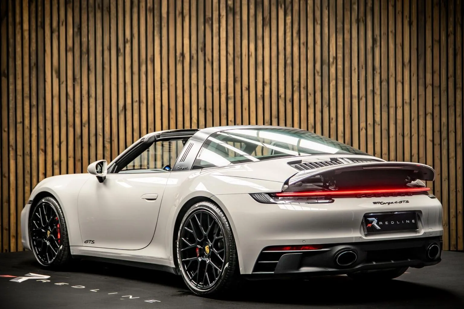 2022 Porsche 911 Targa 4 GTS, 3/30