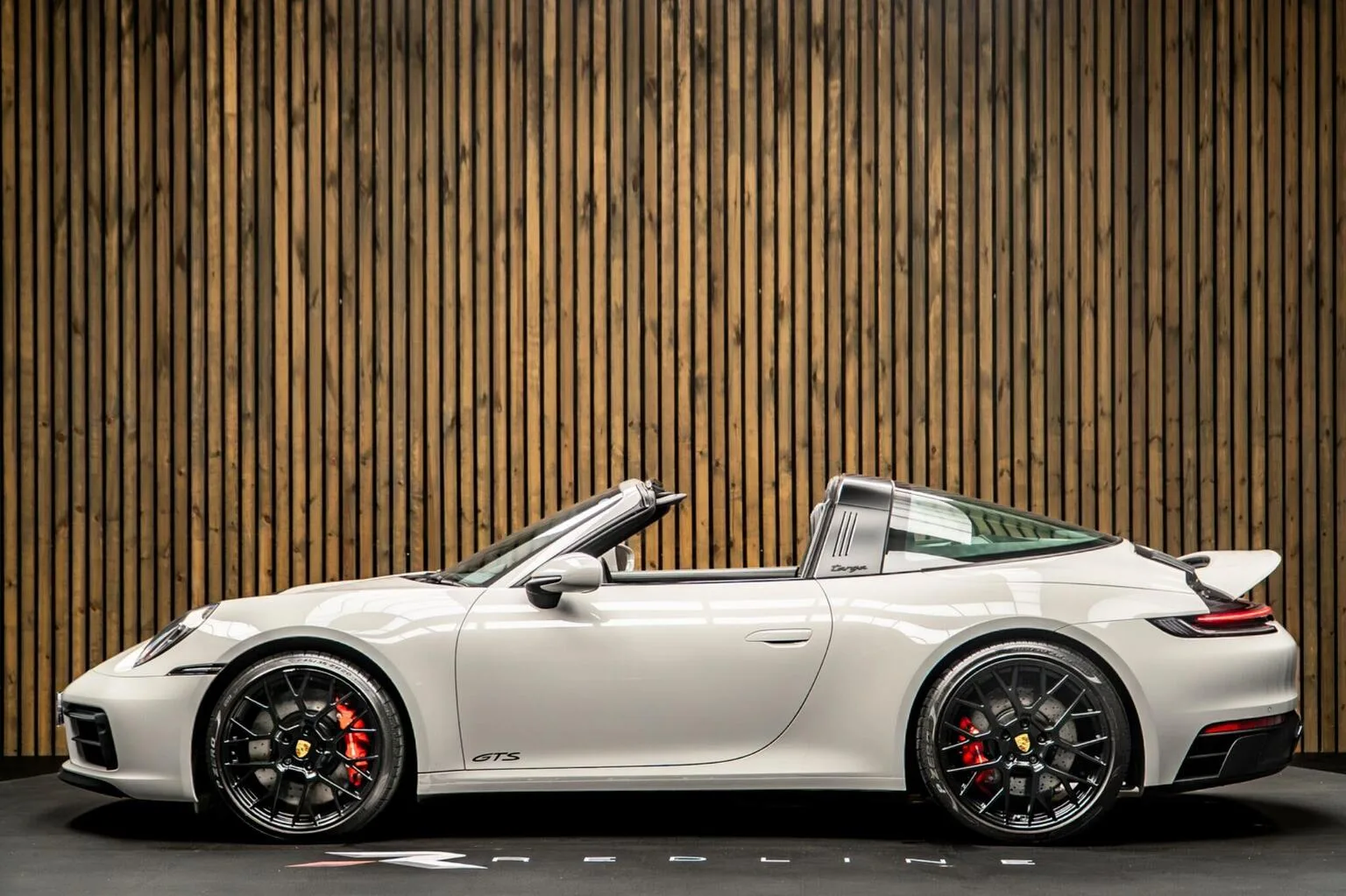 2022 Porsche 911 Targa 4 GTS, 7/30