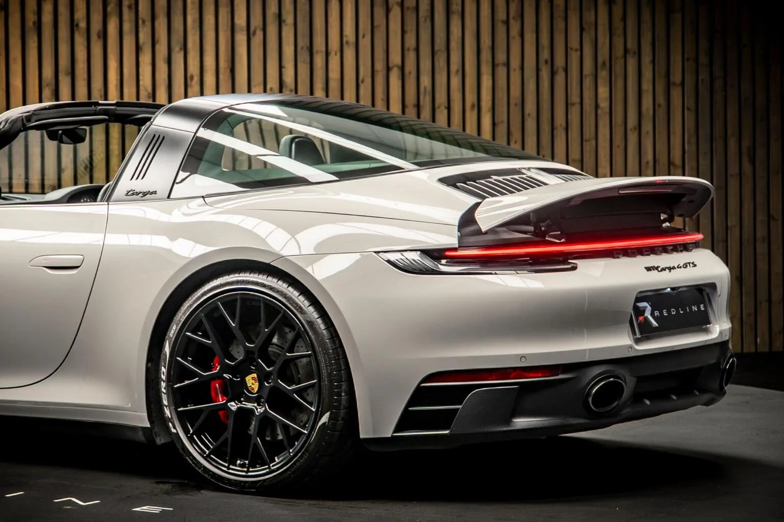 2022 Porsche 911 Targa 4 GTS, 17/30