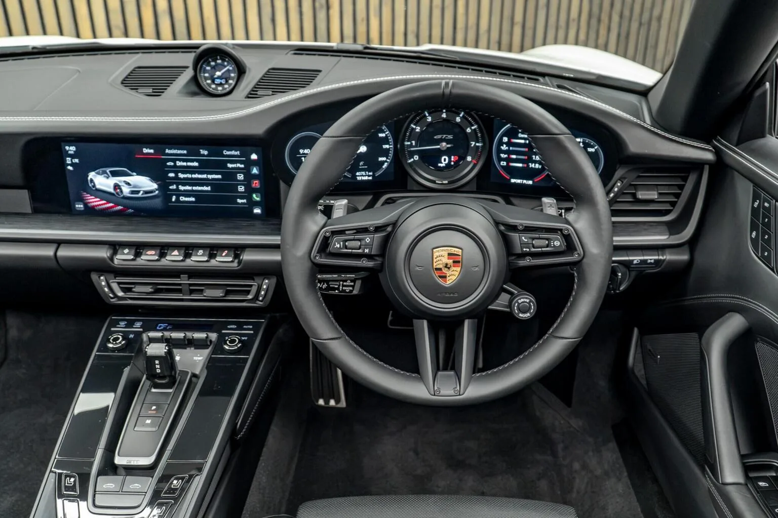 2022 Porsche 911 Targa 4 GTS, 26/30