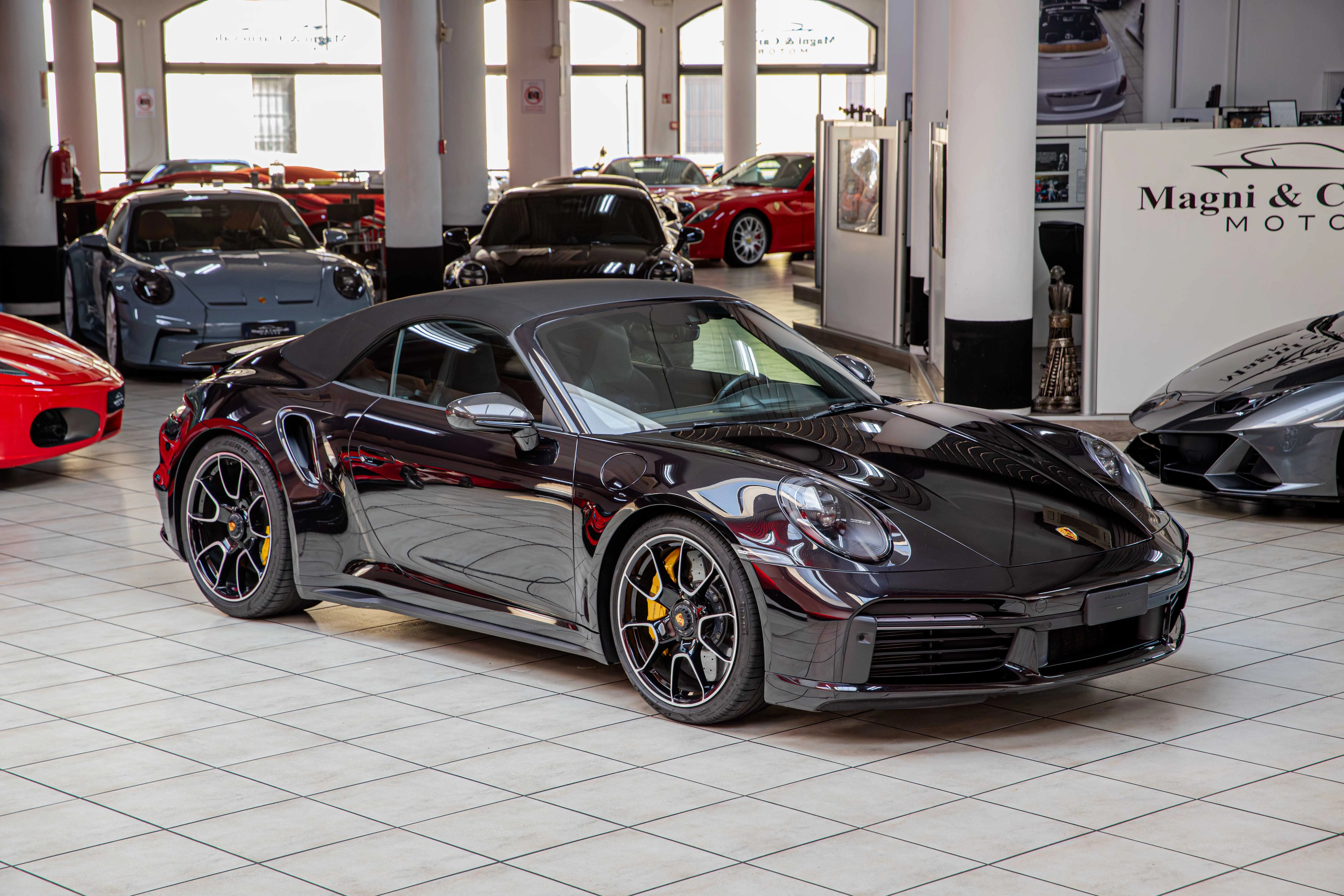 2022 Porsche 911 Turbo Cabriolet, 5/30