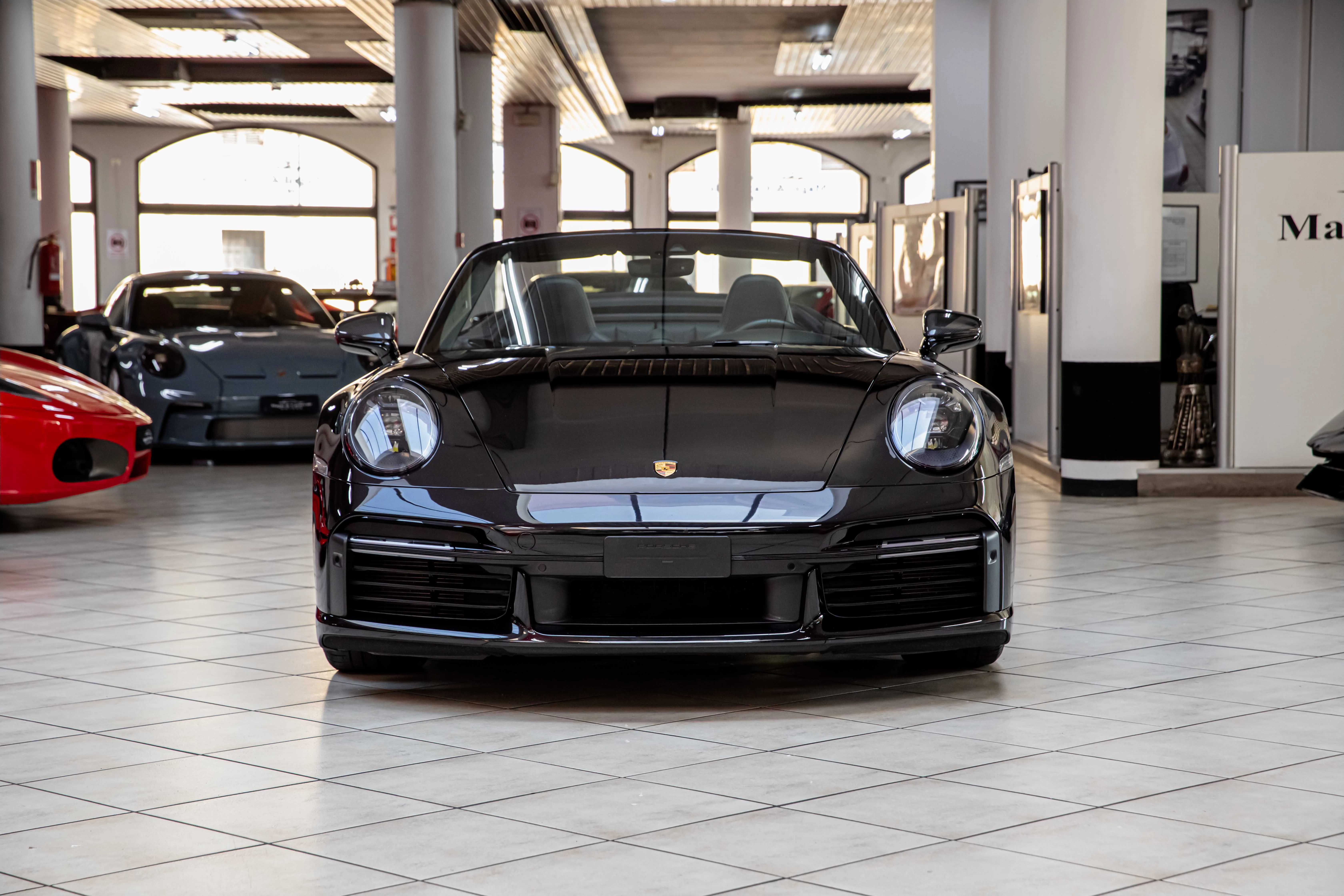 2022 Porsche 911 Turbo Cabriolet, 7/30