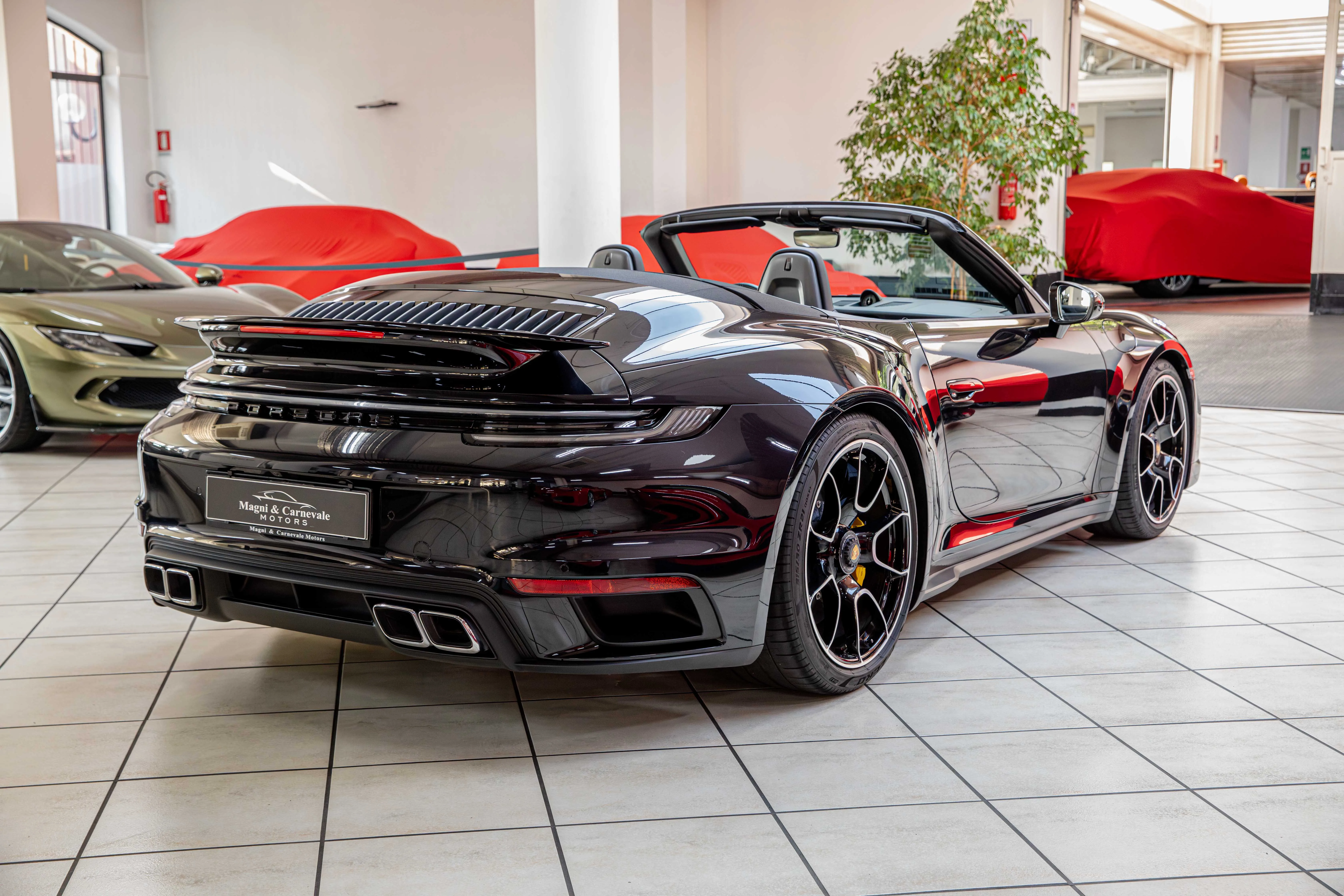 2022 Porsche 911 Turbo Cabriolet, 12/30