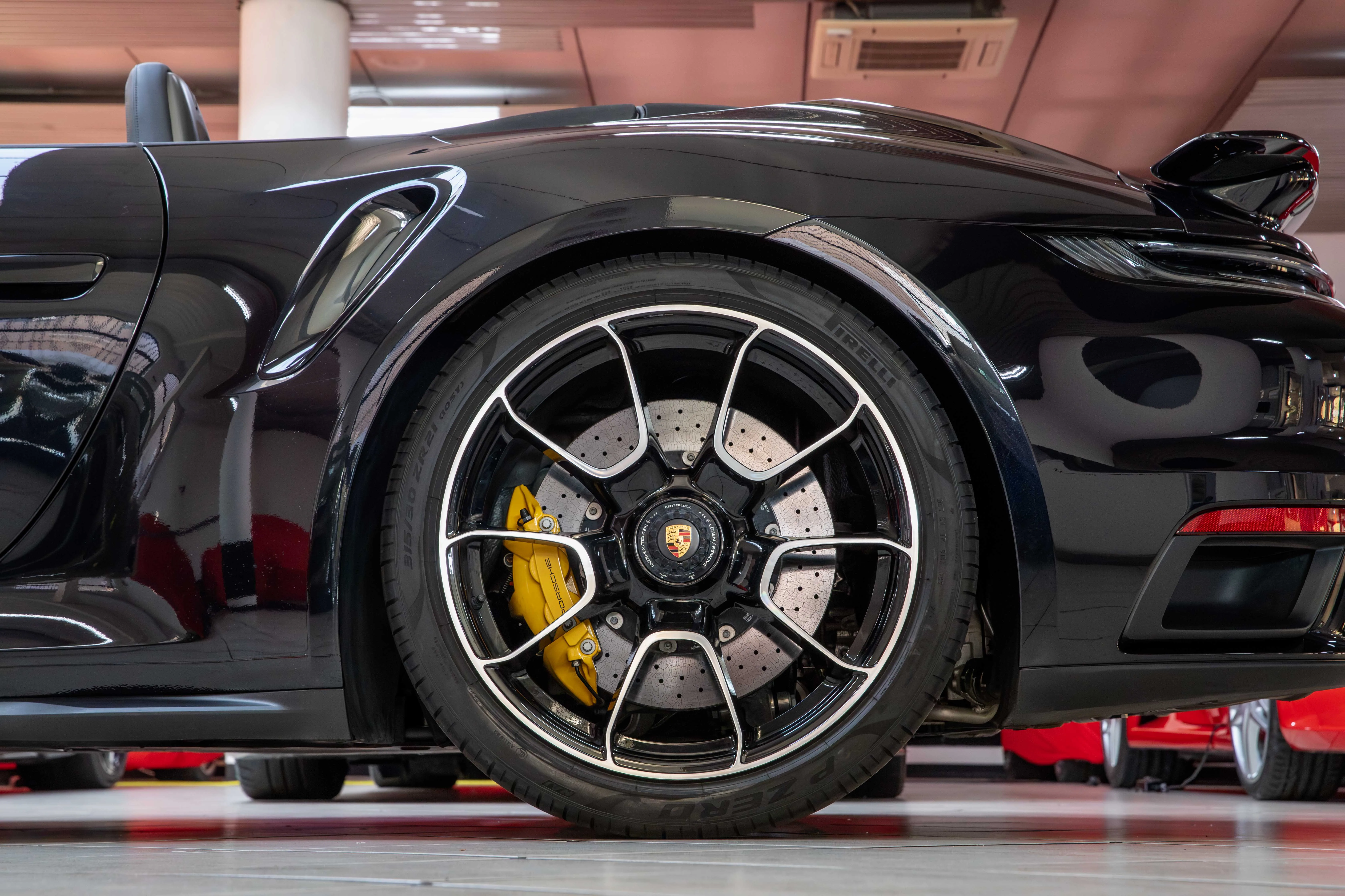 2022 Porsche 911 Turbo Cabriolet, 13/30