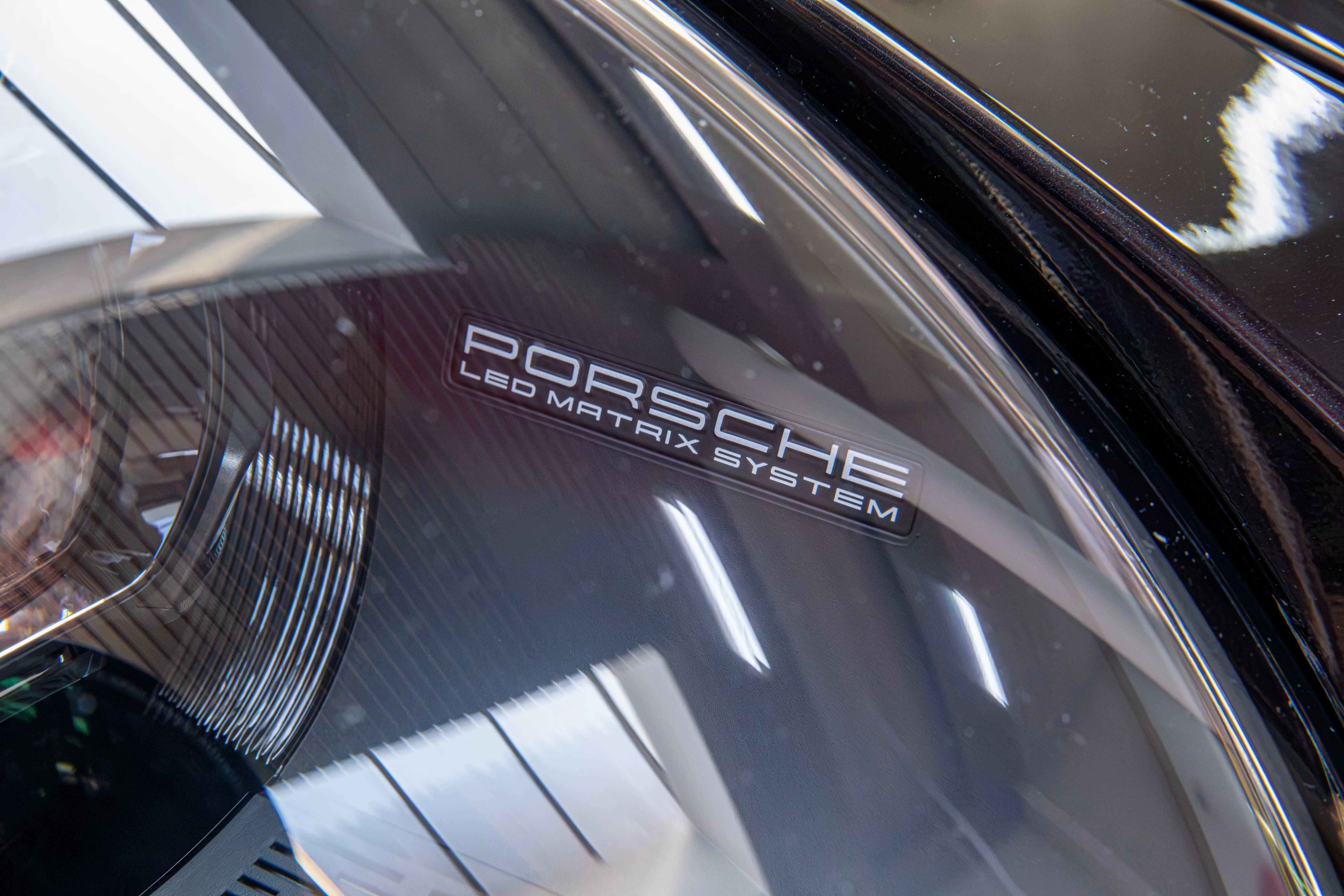 2022 Porsche 911 Turbo Cabriolet, 14/30