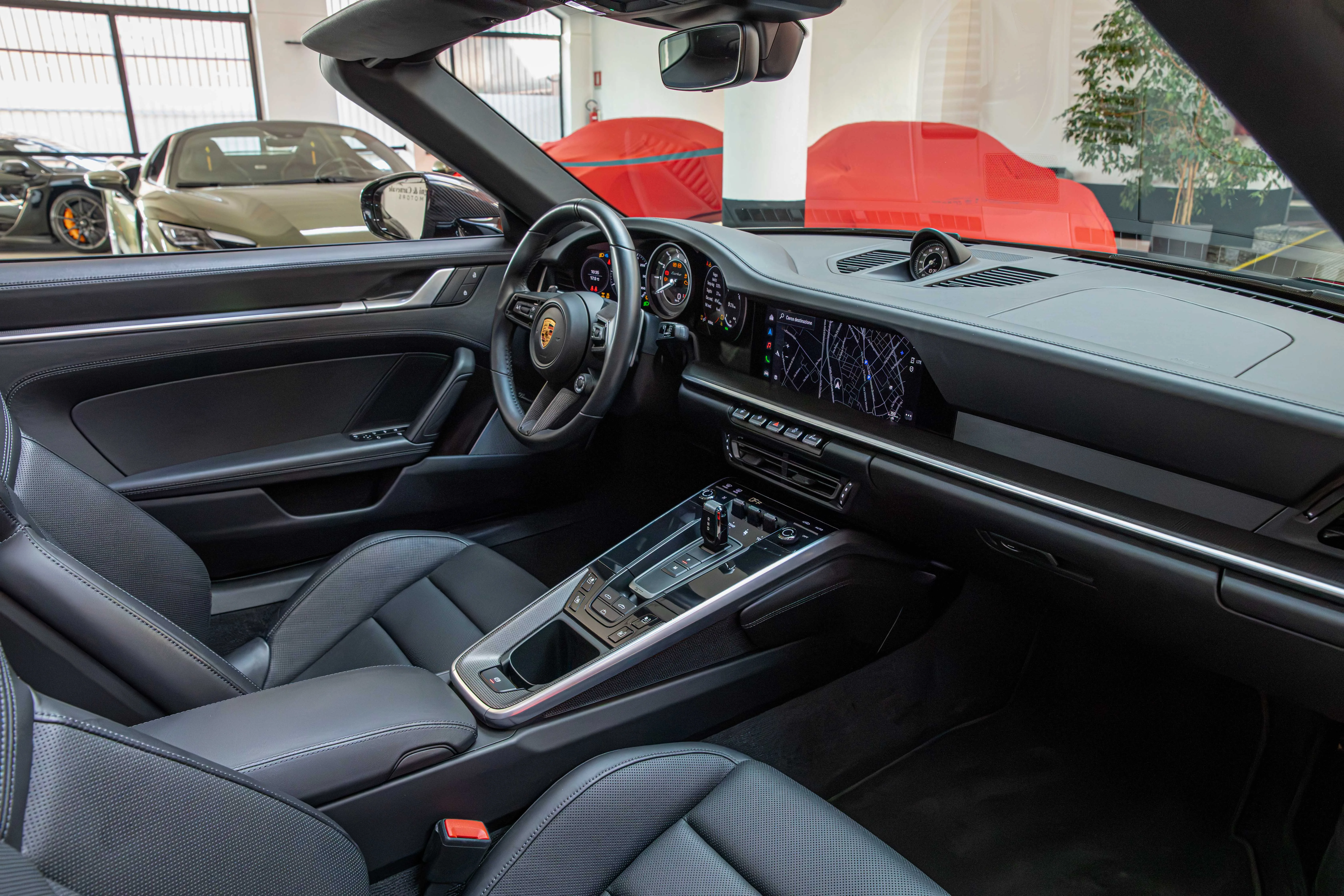 2022 Porsche 911 Turbo Cabriolet, 18/30