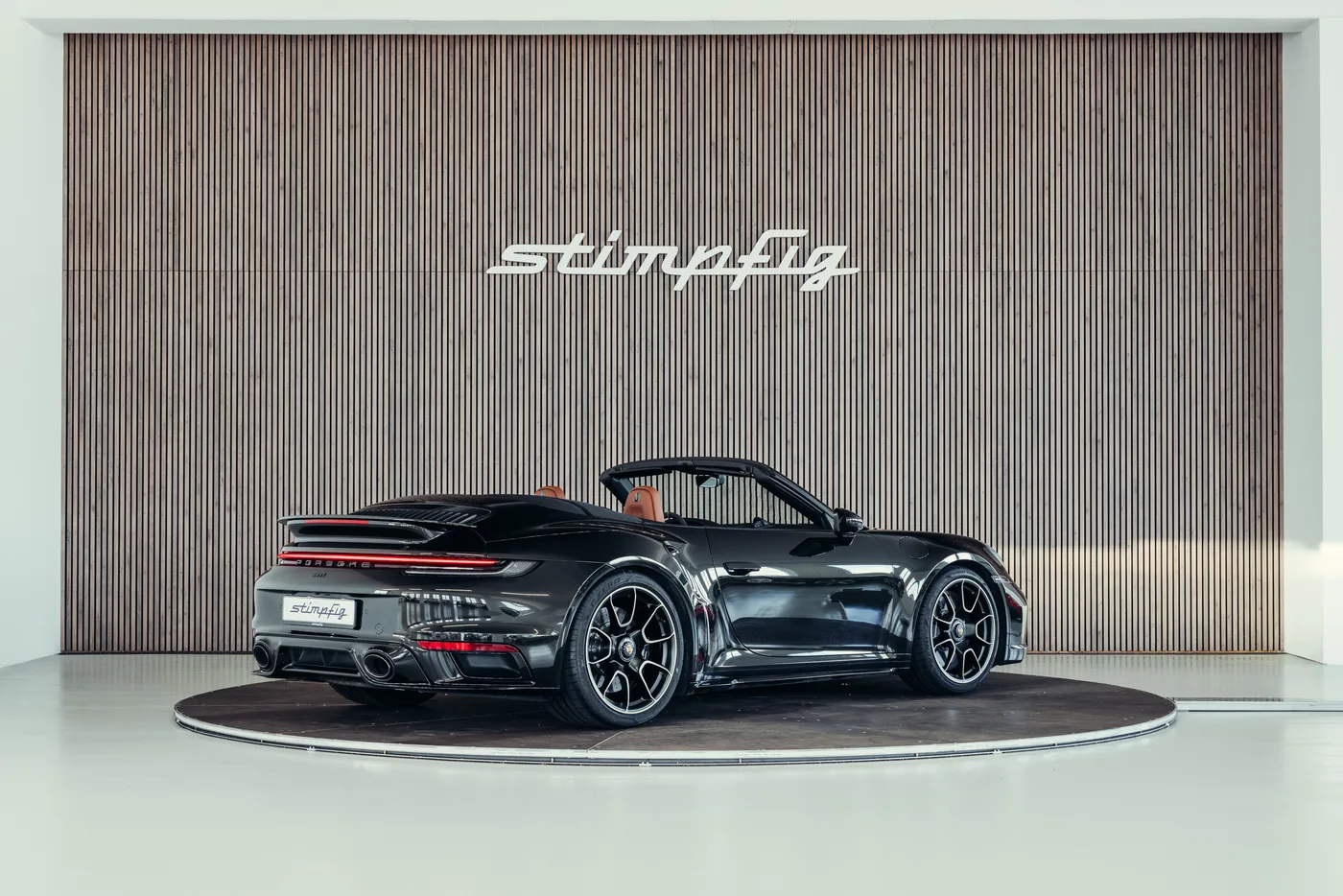2022 Porsche 911 Turbo S Cabriolet proposée par un spécialiste de la voiture de collection à Stuttgart, Allemagne, photo 5 sur 25