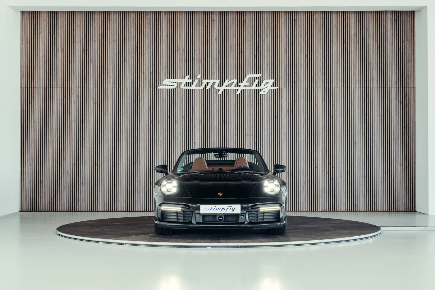 2022 Porsche 911 Turbo S Cabriolet proposée par un spécialiste de la voiture de collection à Stuttgart, Allemagne, photo 8 sur 25