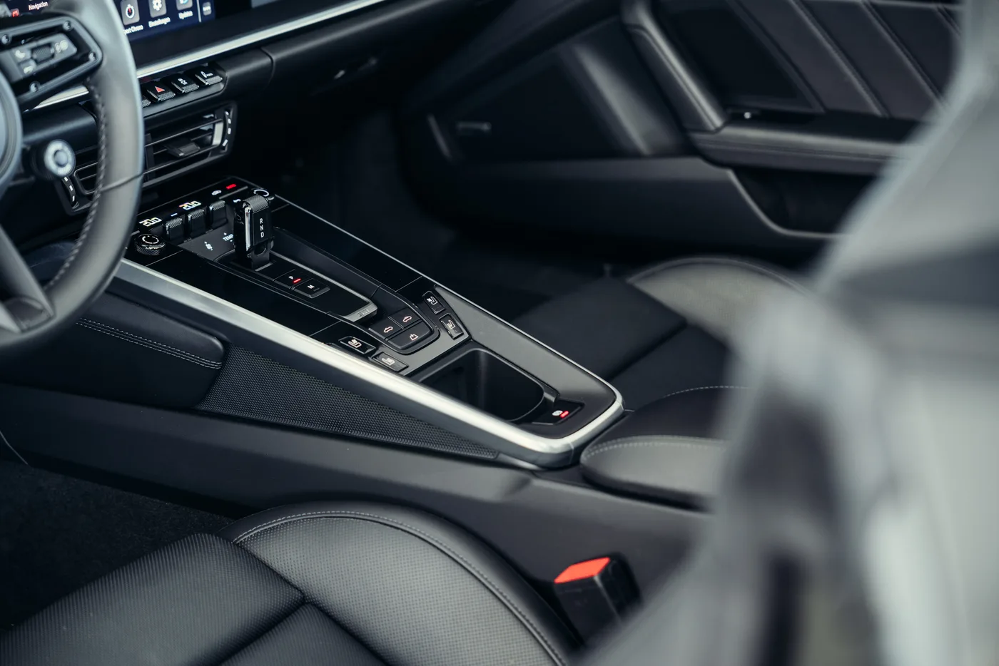2022 Porsche 911 Turbo S Cabriolet proposée par un spécialiste de la voiture de collection à Stuttgart, Allemagne, photo 22 sur 25