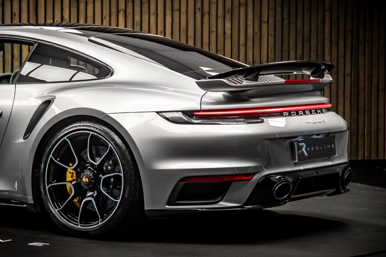 2022 Porsche 911 Turbo S, 16/30