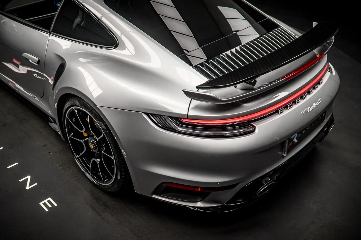 2022 Porsche 911 Turbo S, 18/30