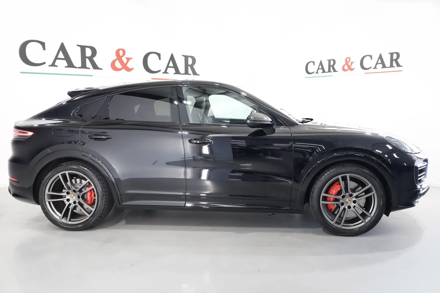 2022 Porsche Cayenne GTS Coupé offered by a supercar dealer in Zibido San Giacomo, Italy, photo 5 of 25