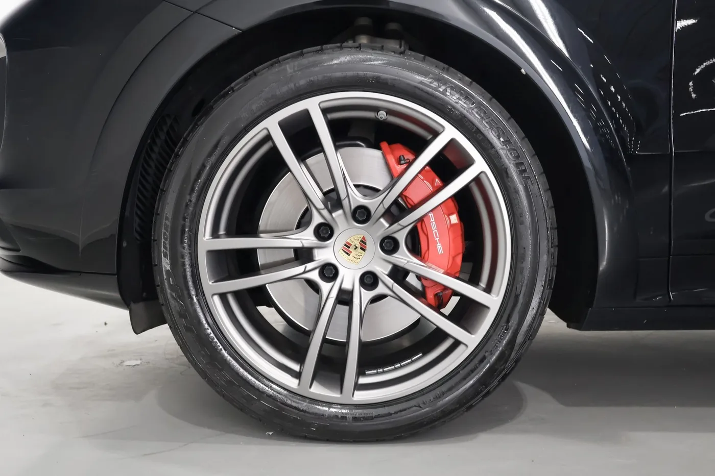 2022 Porsche Cayenne GTS Coupé offered by a supercar dealer in Zibido San Giacomo, Italy, photo 7 of 25