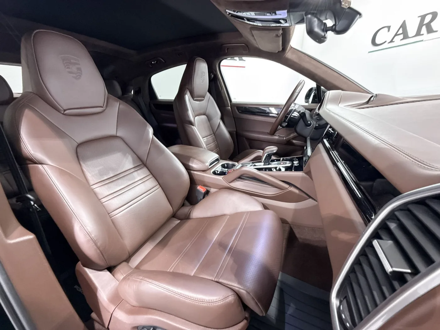 2022 Porsche Cayenne GTS Coupé offered by a supercar dealer in Zibido San Giacomo, Italy, photo 20 of 25