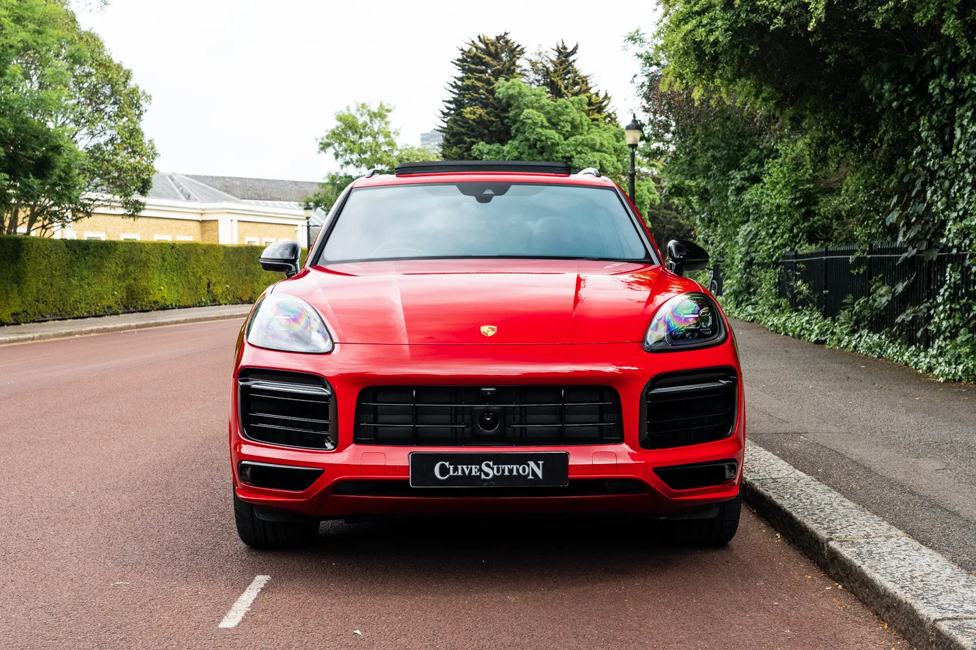 2022 Porsche Cayenne E-Hybrid Coupé, 2/30