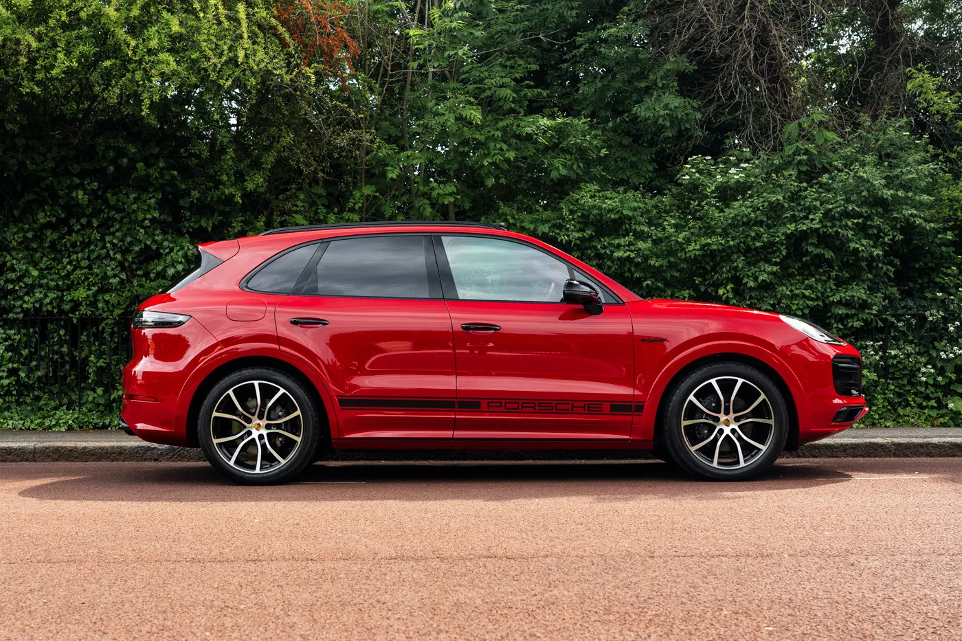 2022 Porsche Cayenne E-Hybrid Coupé, 3/30