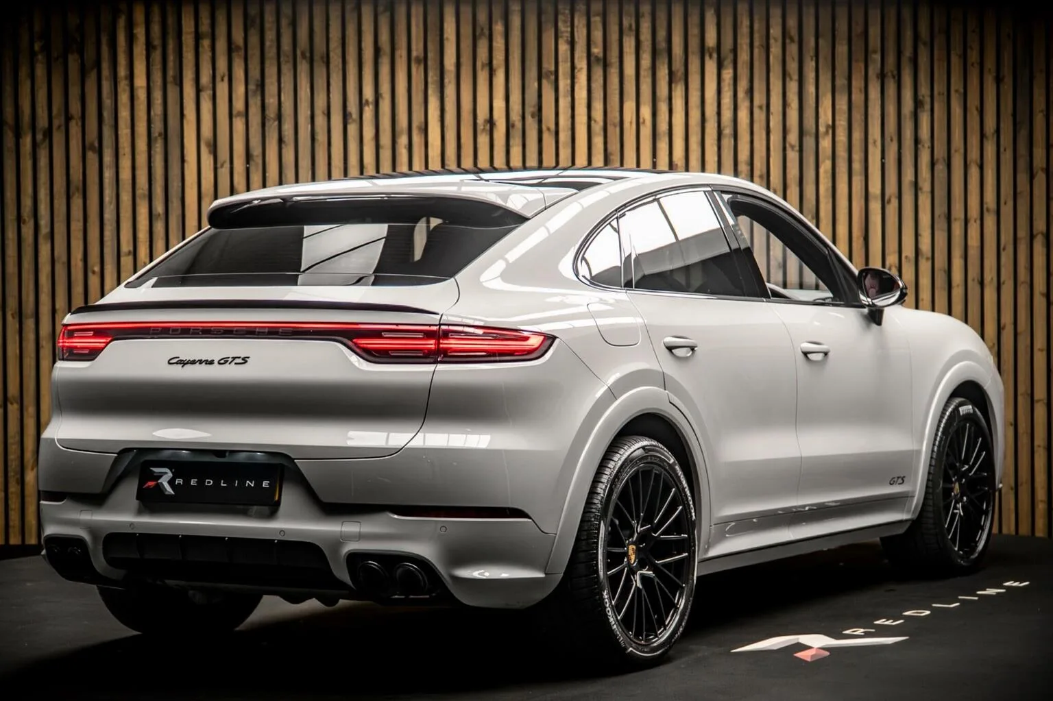2022 Porsche Cayenne GTS Coupé, 4/30