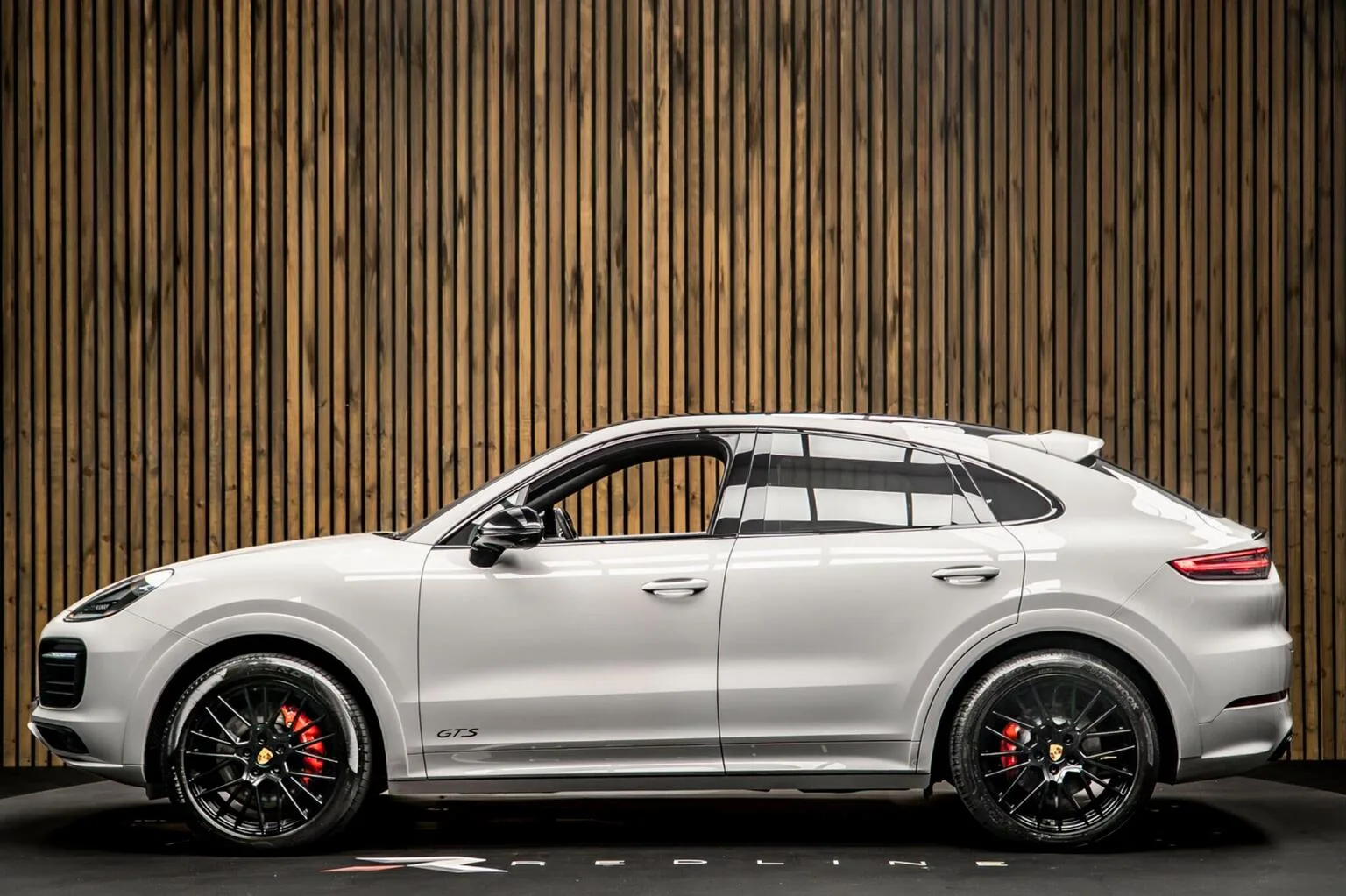 2022 Porsche Cayenne GTS Coupé, 7/30