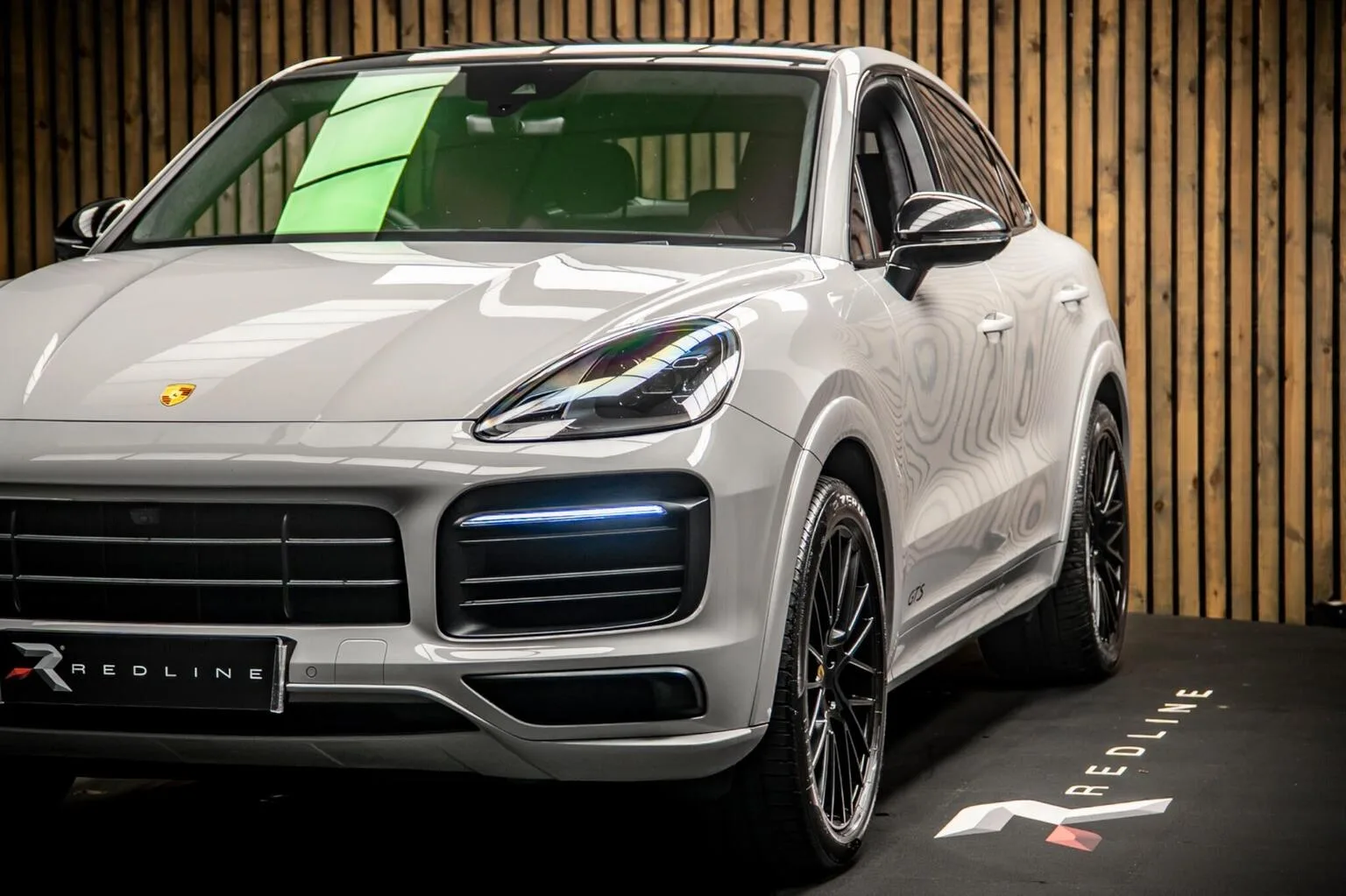 2022 Porsche Cayenne GTS Coupé, 12/30
