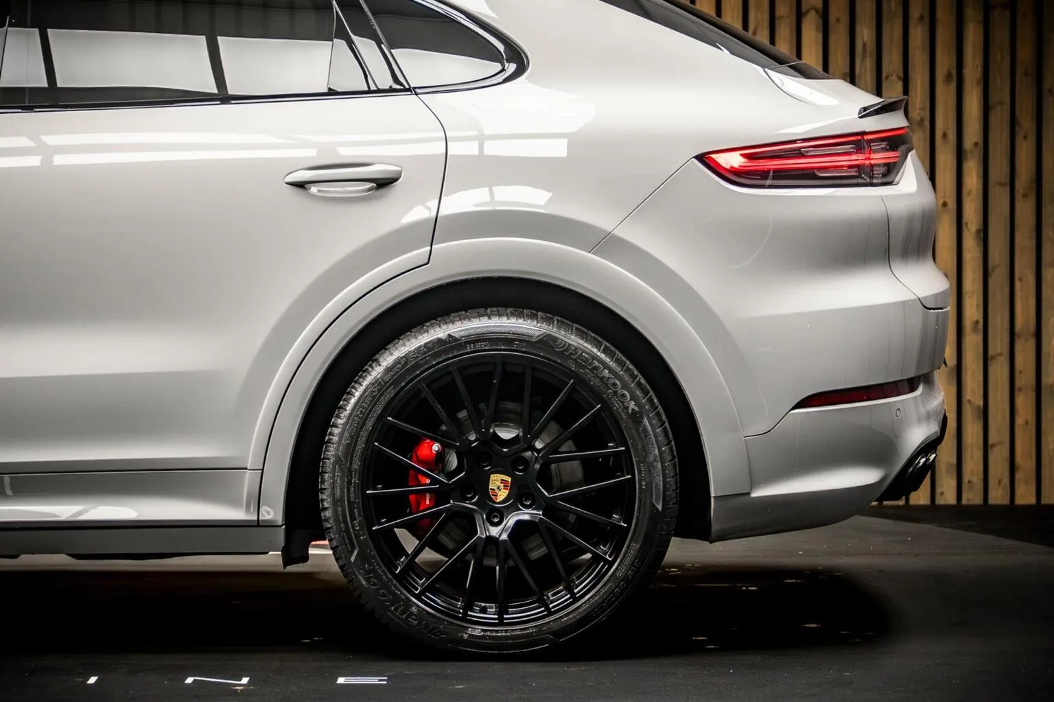 2022 Porsche Cayenne GTS Coupé, 17/30