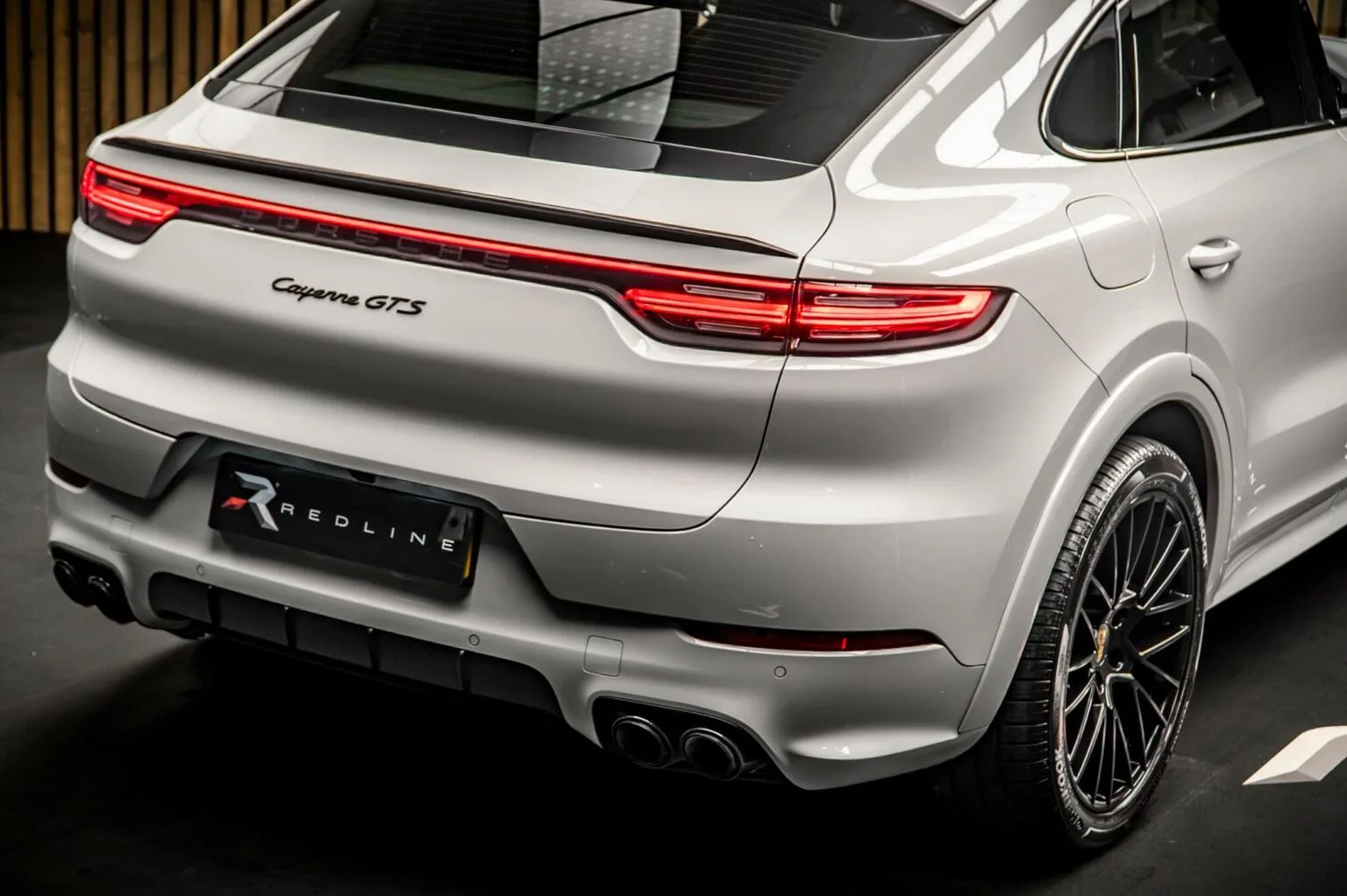 2022 Porsche Cayenne GTS Coupé, 21/30