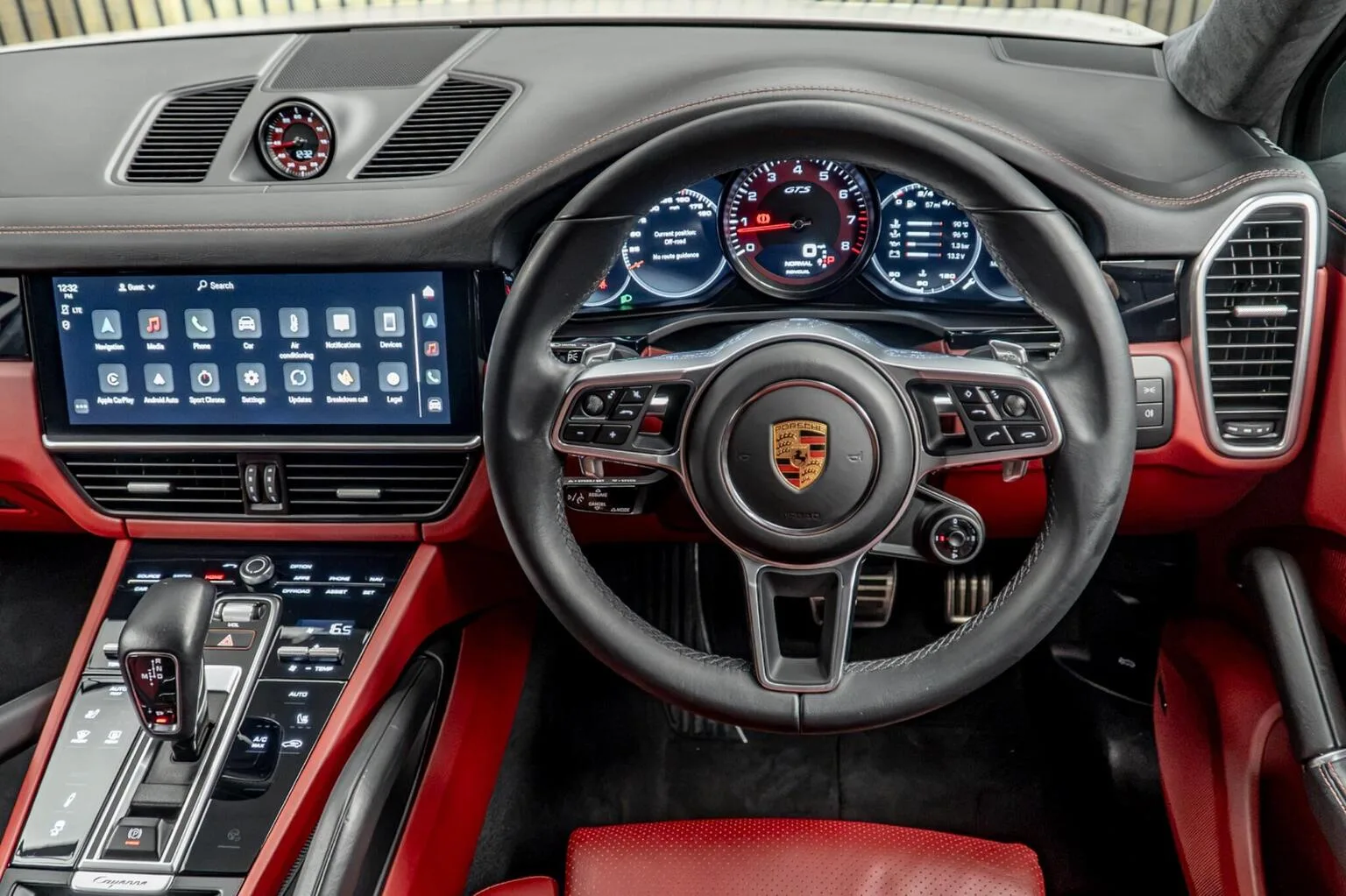 2022 Porsche Cayenne GTS Coupé, 25/30