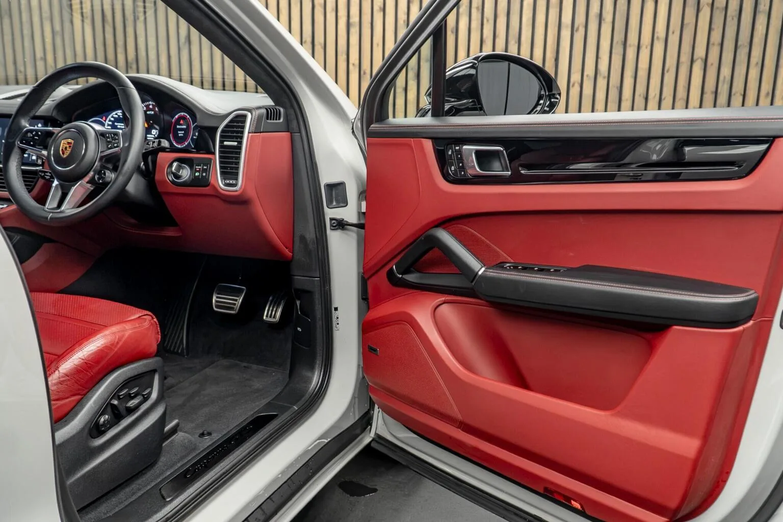 2022 Porsche Cayenne GTS Coupé, 30/30