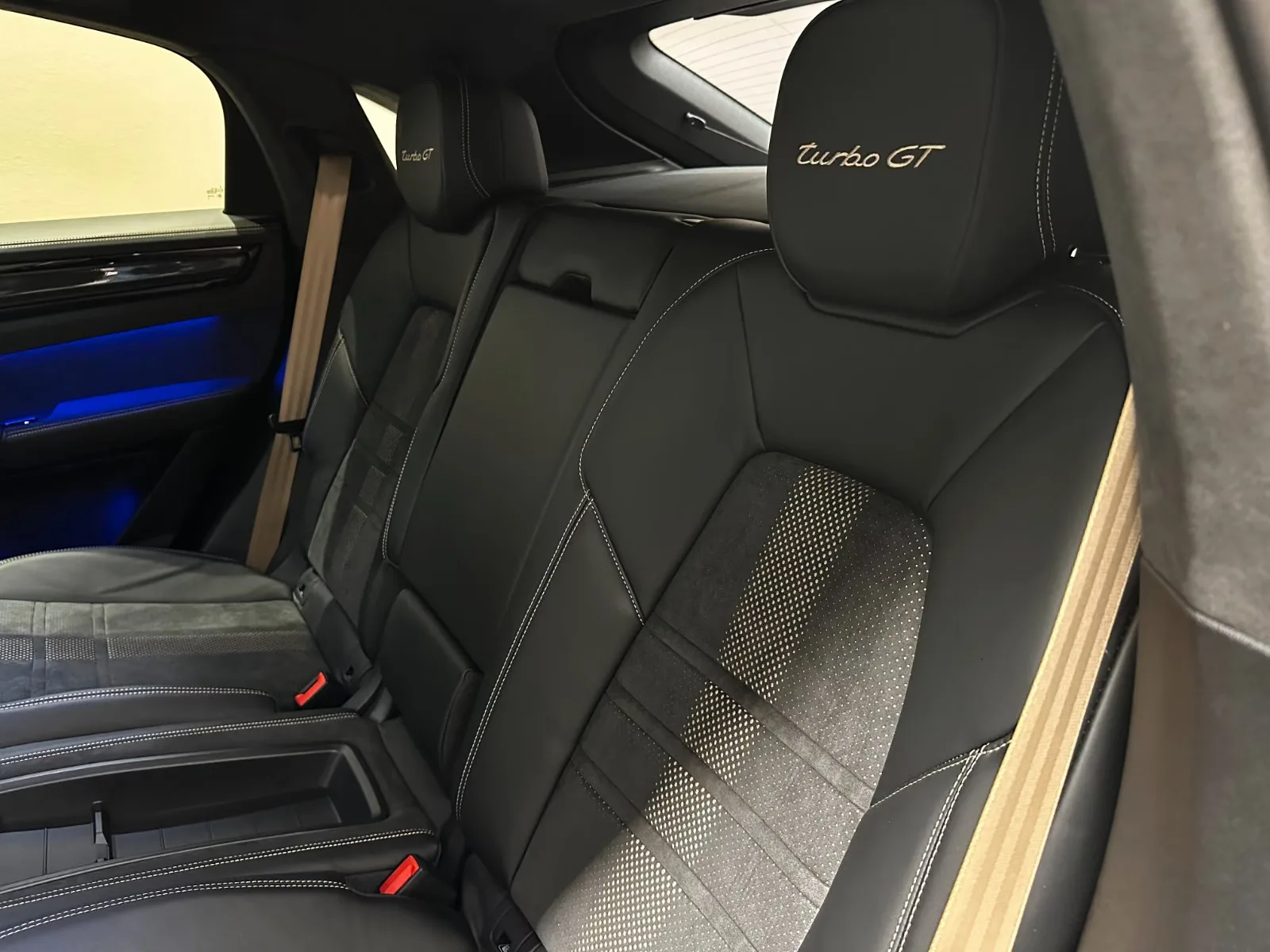 2022 Porsche Cayenne Turbo GT, 22/30