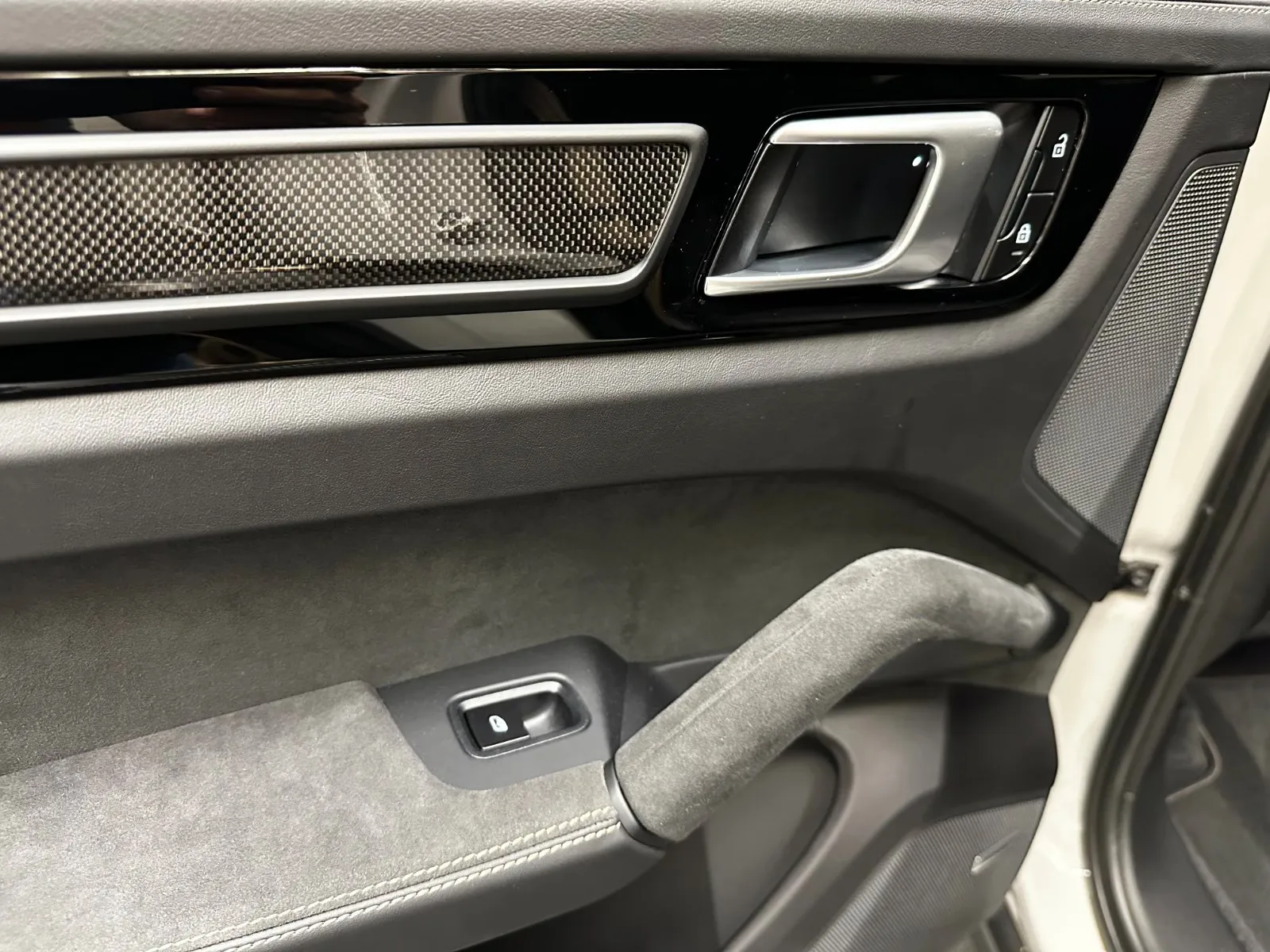 2022 Porsche Cayenne Turbo GT, 24/30
