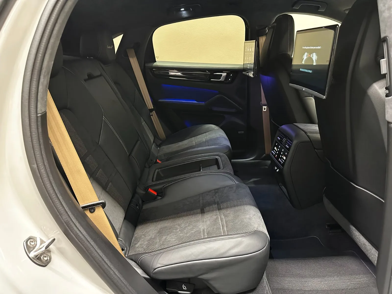 2022 Porsche Cayenne Turbo GT, 29/30