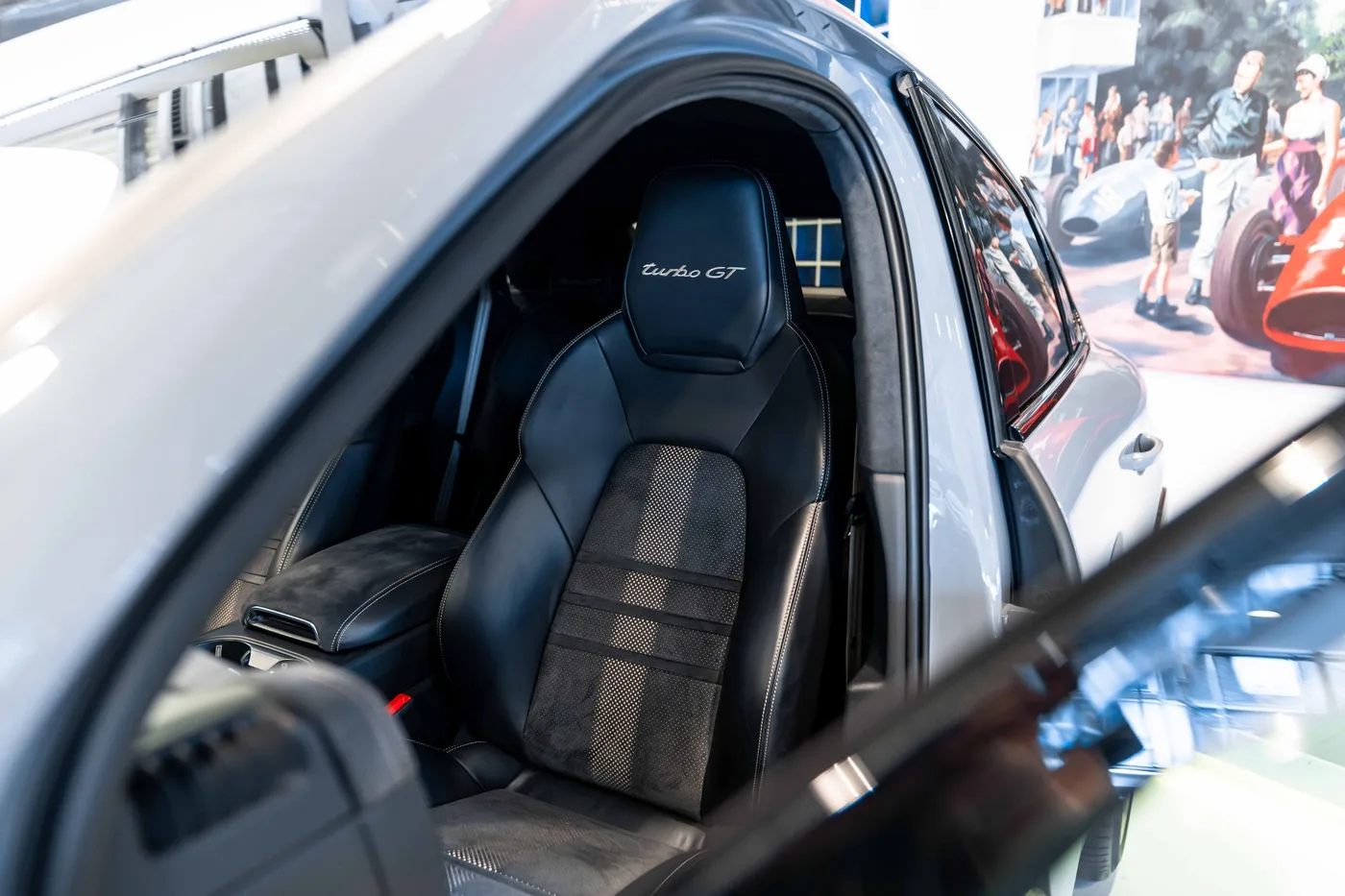 2022 Porsche Cayenne Turbo GT proposée par un spécialiste de la voiture de collection à London, Royaume-Uni, photo 13 sur 21