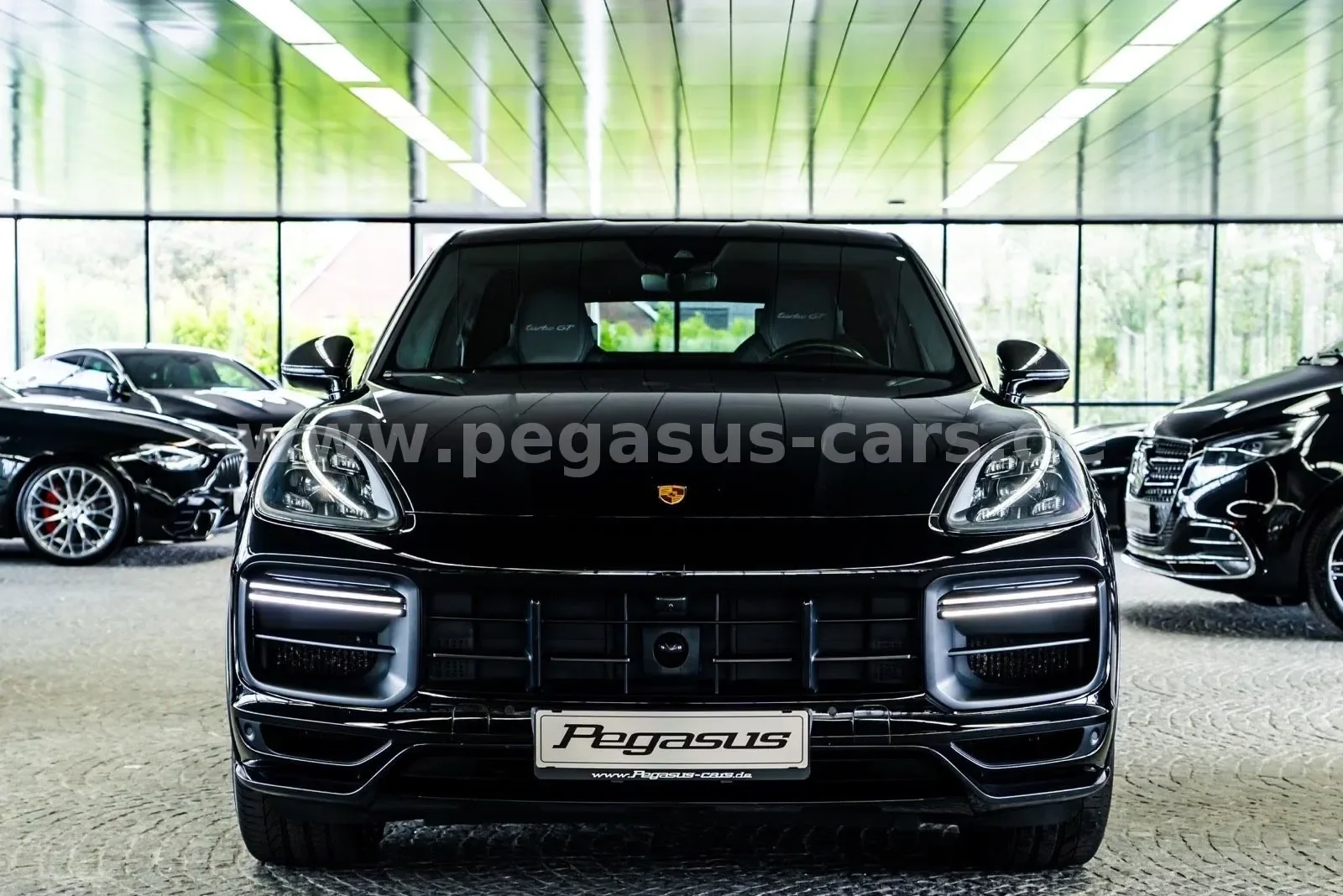 2022 Porsche Cayenne Turbo GT, 4/30