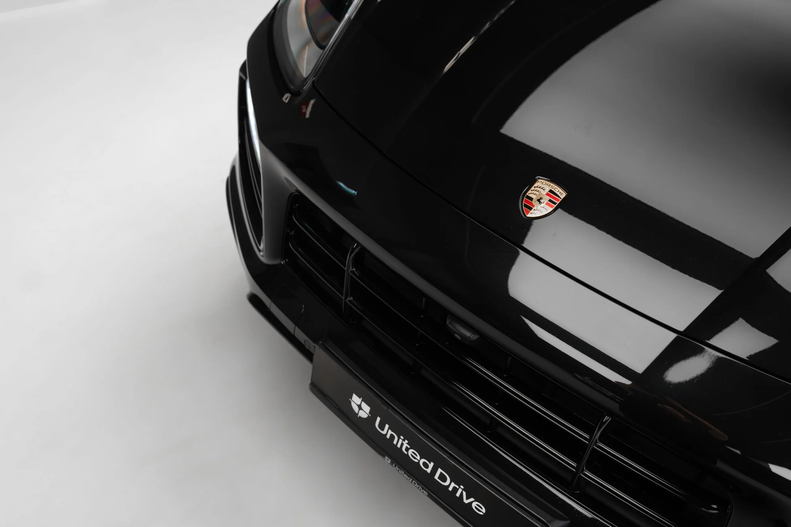 2022 Porsche Cayenne E-Hybrid, 6/30