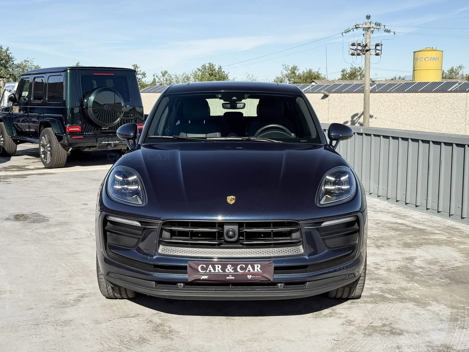 2022 Porsche Macan, 3/18