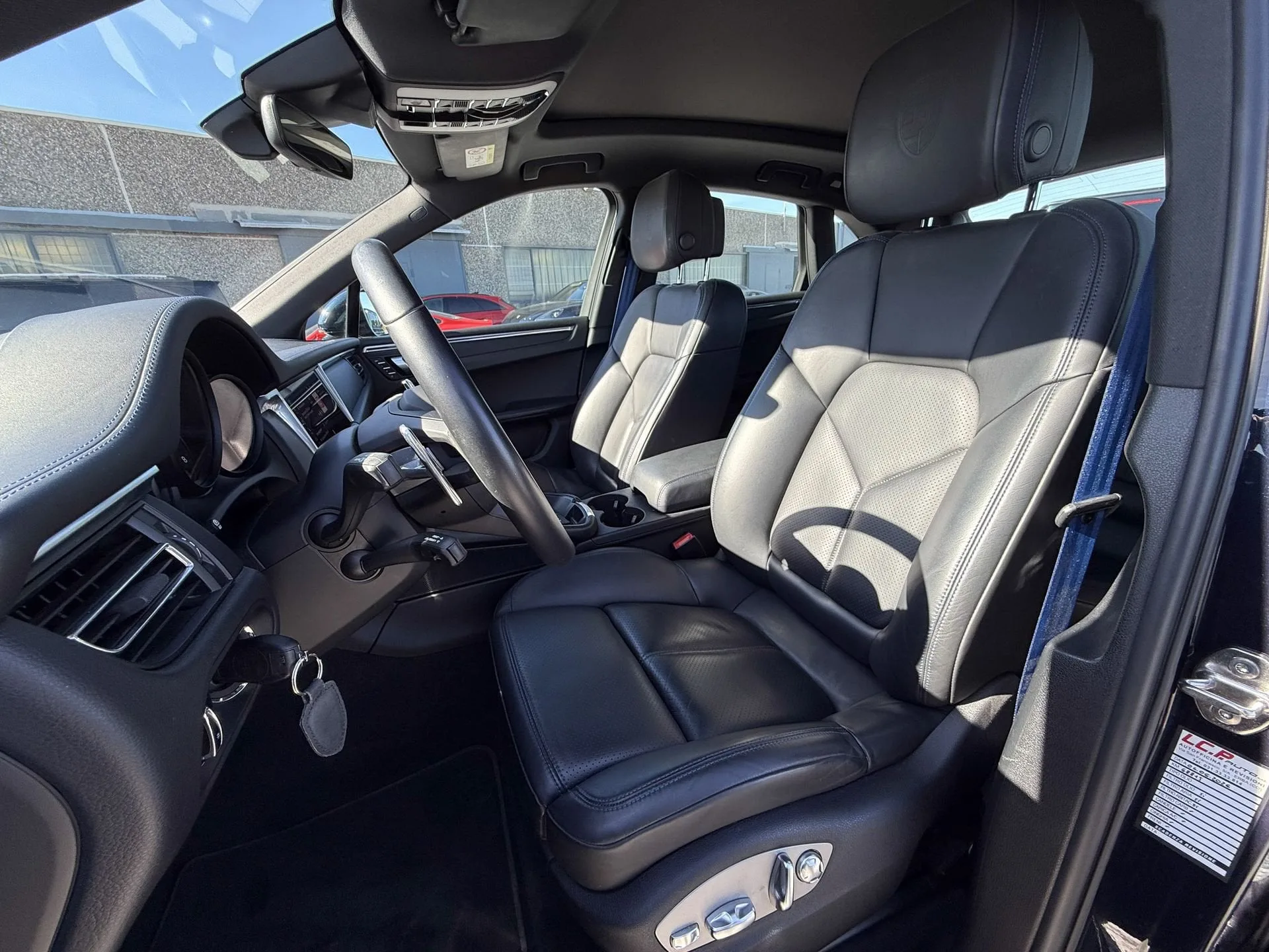 2022 Porsche Macan, 9/18