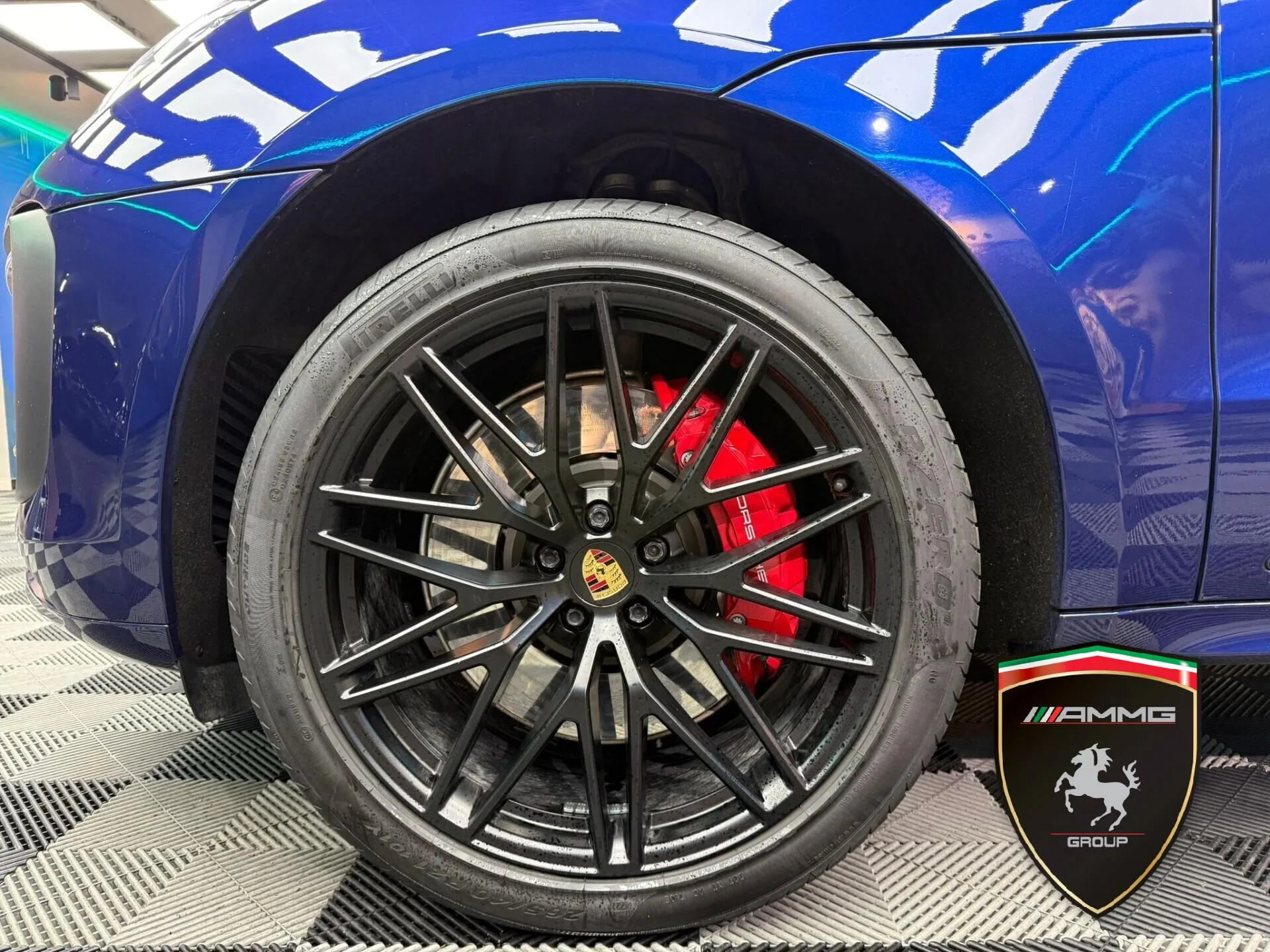 2022 Porsche Macan GTS, 8/15