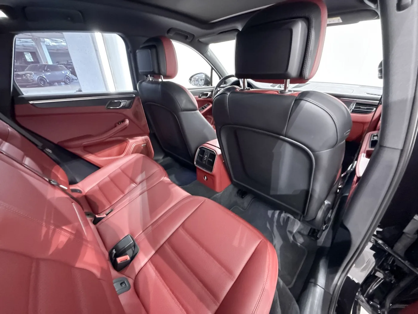 2022 Porsche Macan GTS angeboten von einem Supersportwagenhändler in Zibido San Giacomo, Italien, Foto 13 von 19