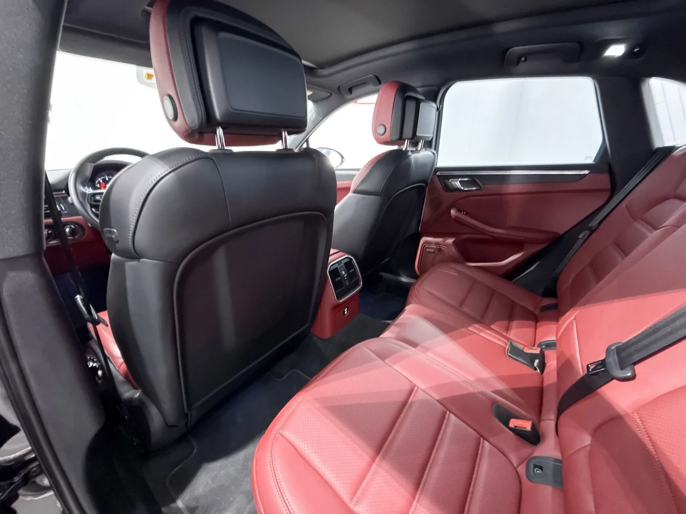 2022 Porsche Macan GTS angeboten von einem Supersportwagenhändler in Zibido San Giacomo, Italien, Foto 14 von 19