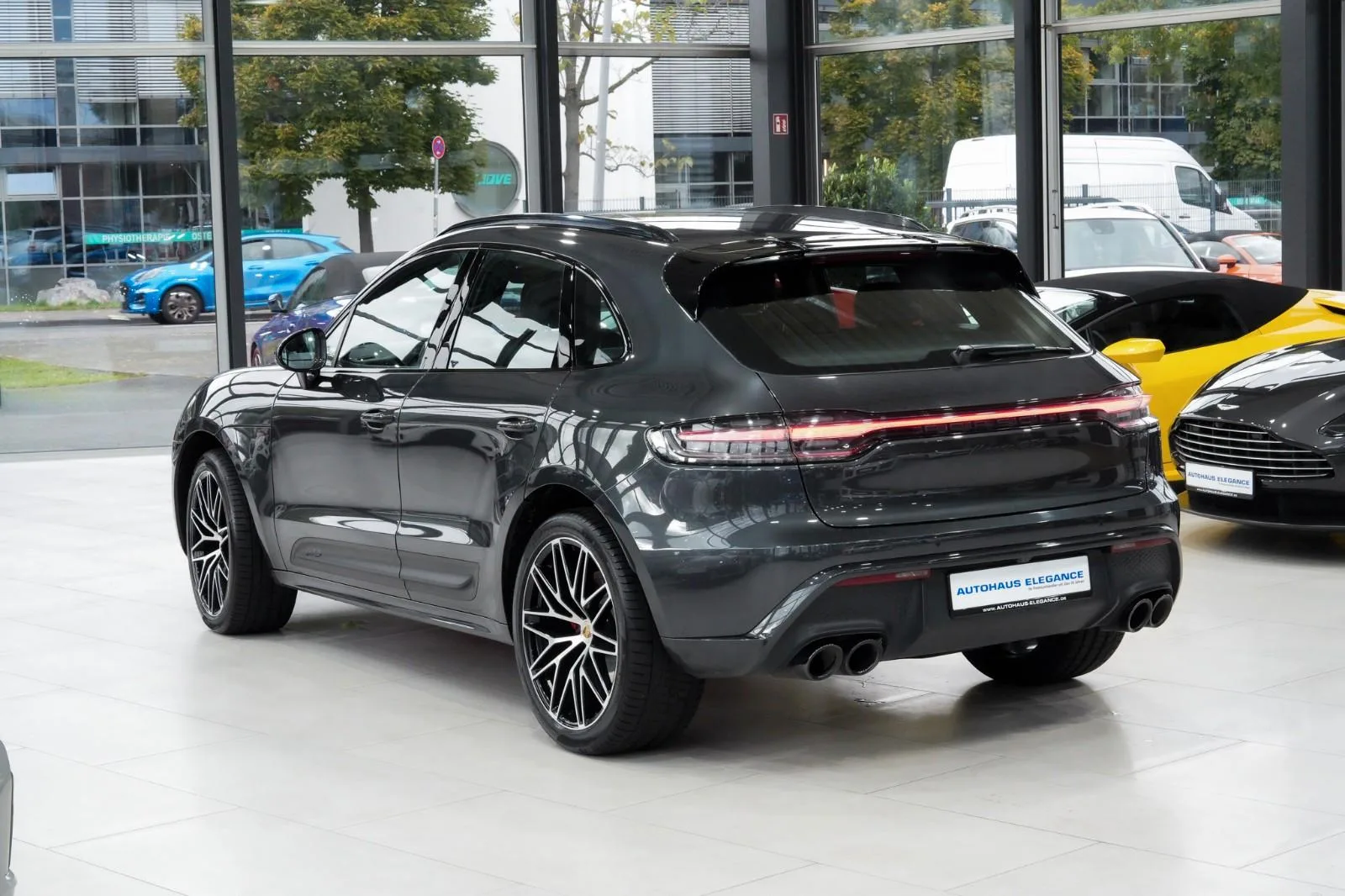 2022 Porsche Macan GTS, 8/30